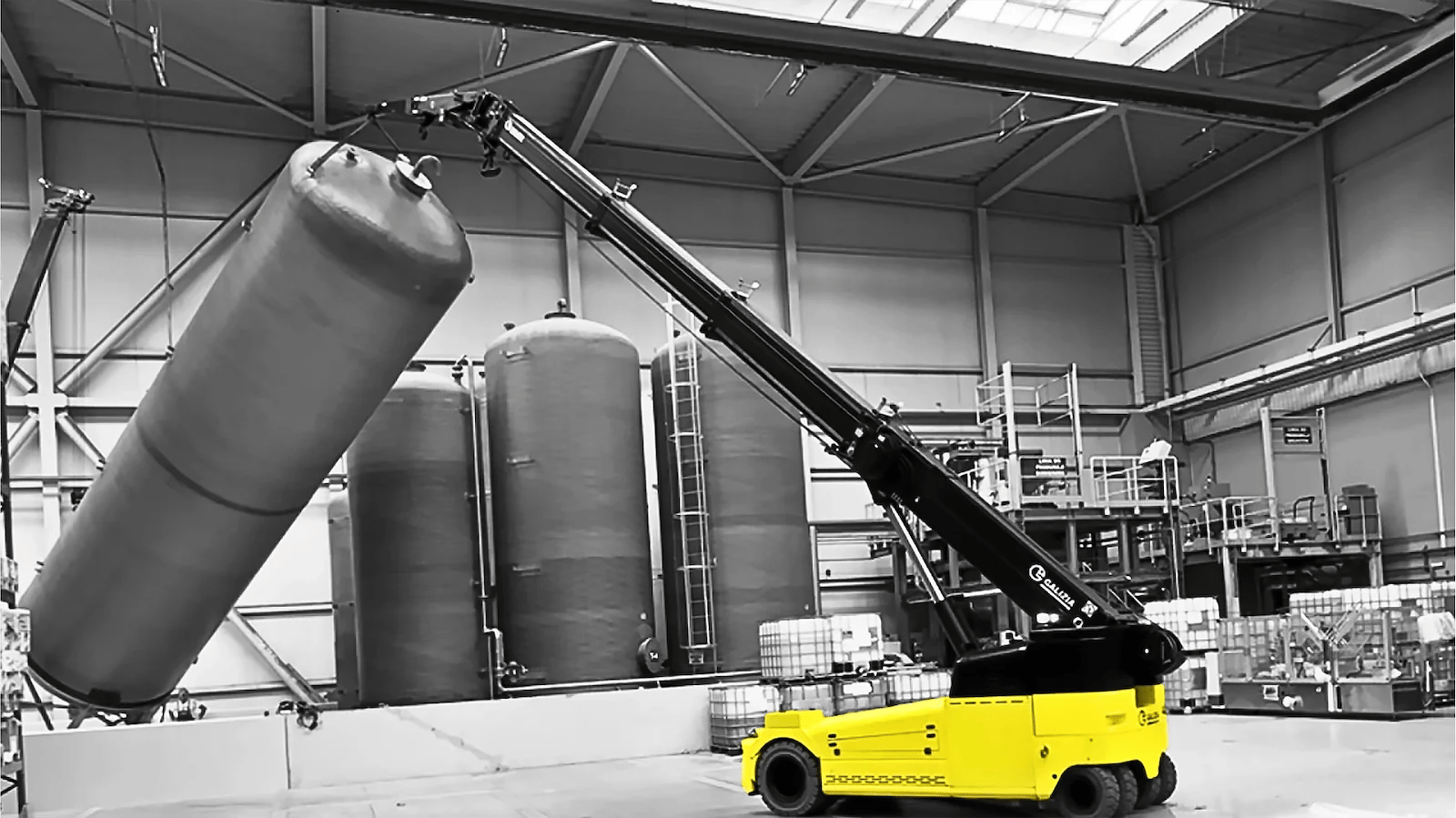 Żuraw Galizia GF180 - elektryczny mini żuraw do ograniczonych przestrzeni, udźwig 18 ton