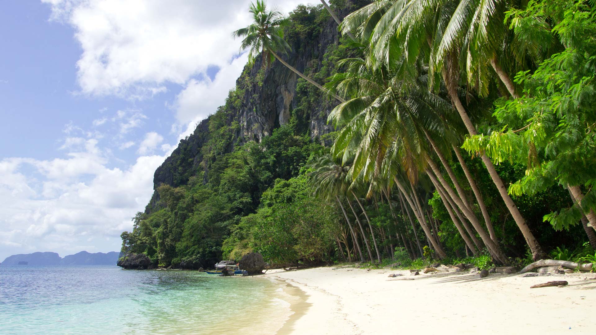 Pasandigan Beach El Nido Island Hopping Private Tour