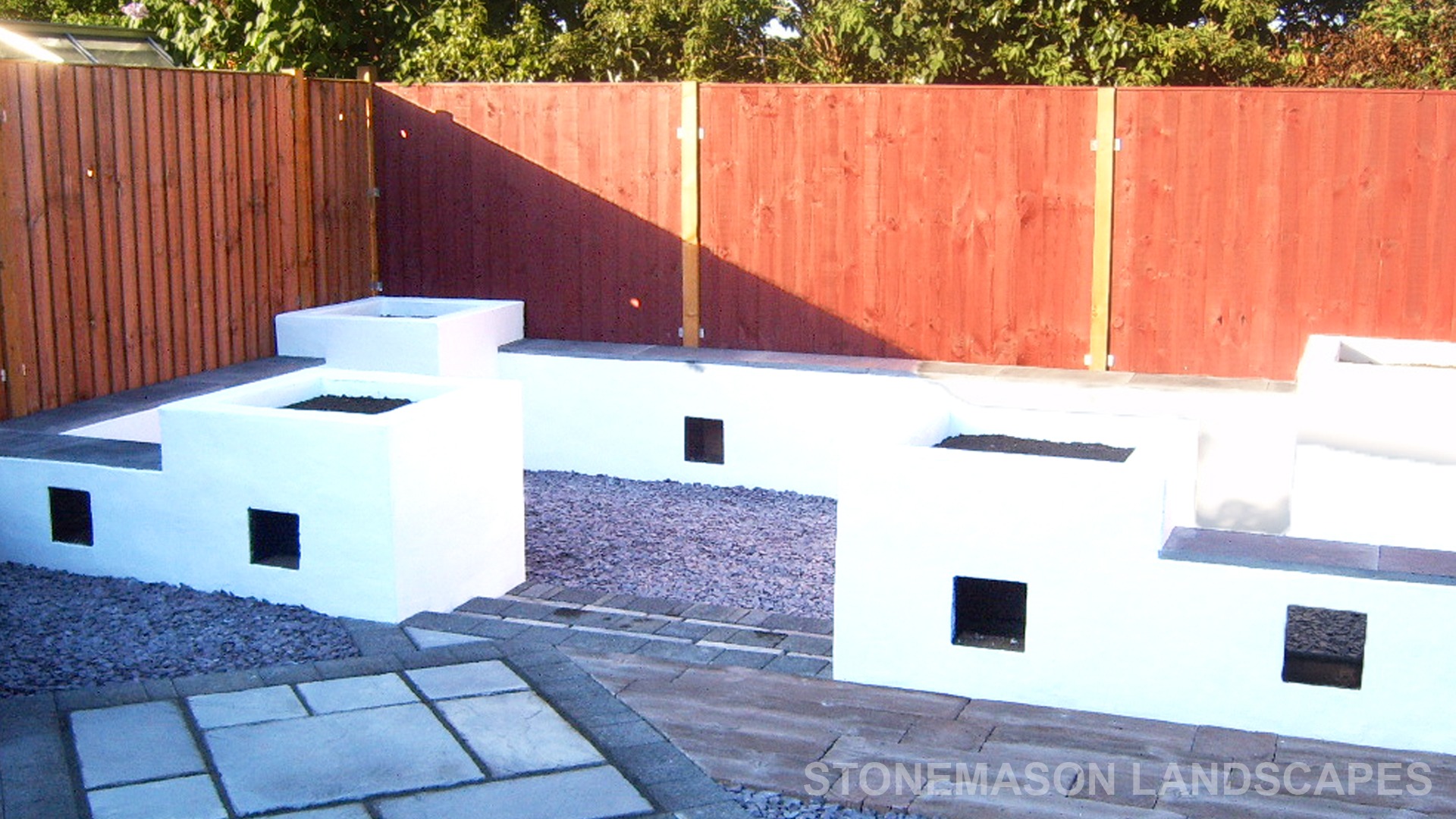 Wall Seating BBQ Pit