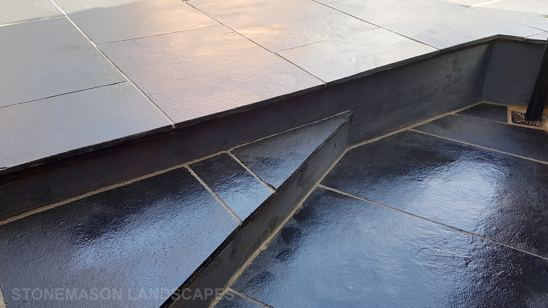 Corner Triangle Garden, Black & Grey Patio - Brentwood Upminster Hornchurch Romford