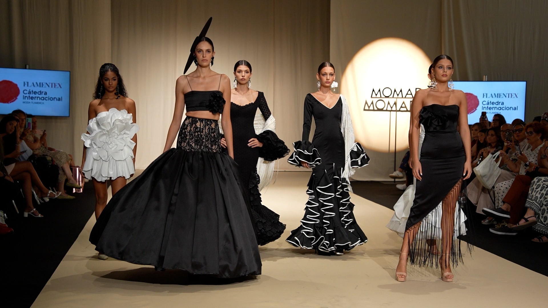 La nueva generación de la moda flamenca conquista MOMAD: la Cátedra Internacional Flamentex reivindi
