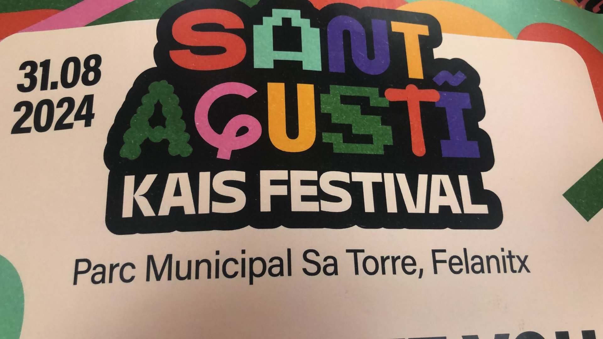 a sign that says,'shut up the sign for a festival