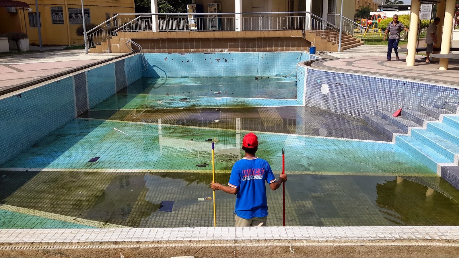 Sukabumi pool tile