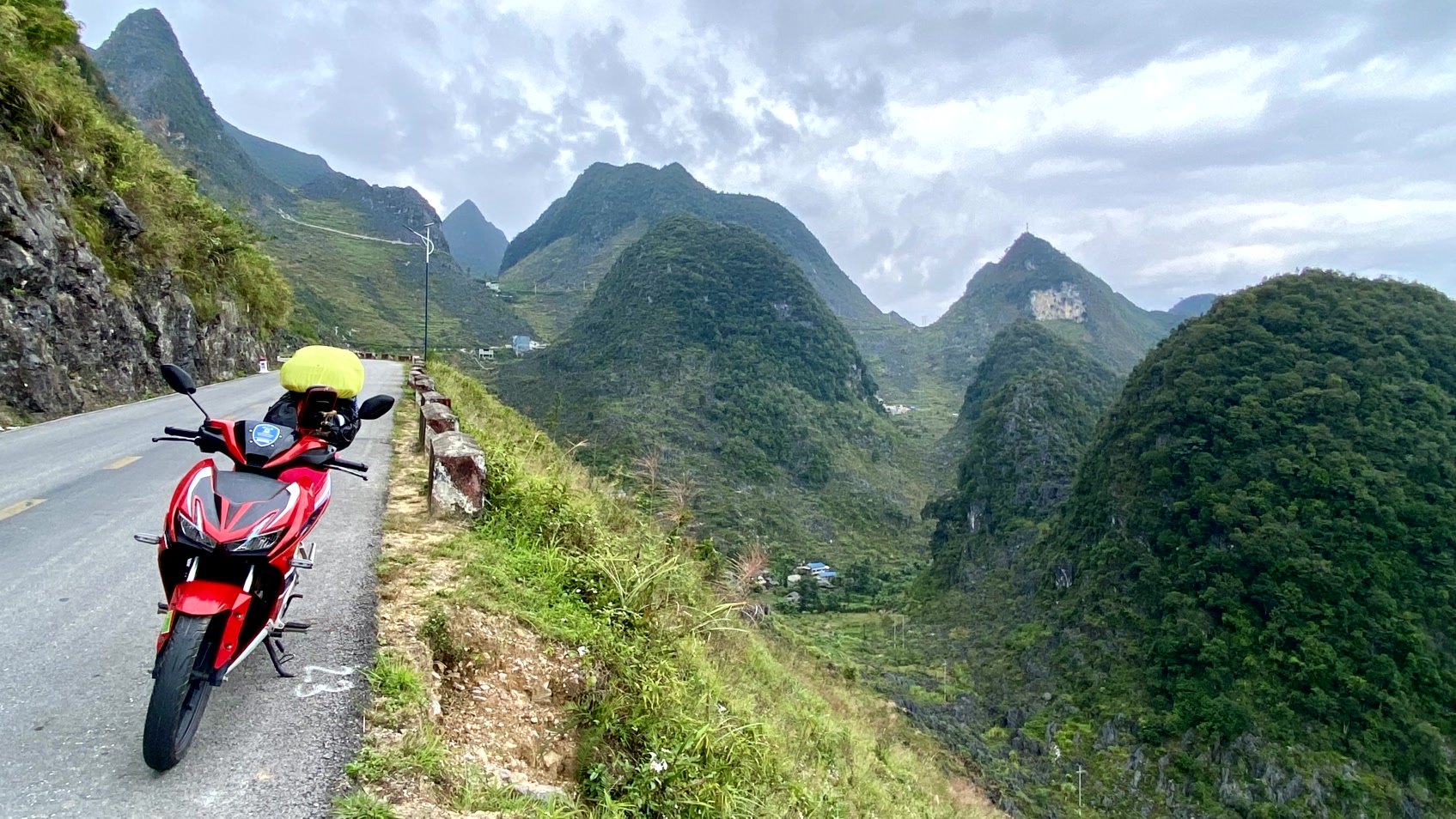 Honda Winner X Ha Giang loop