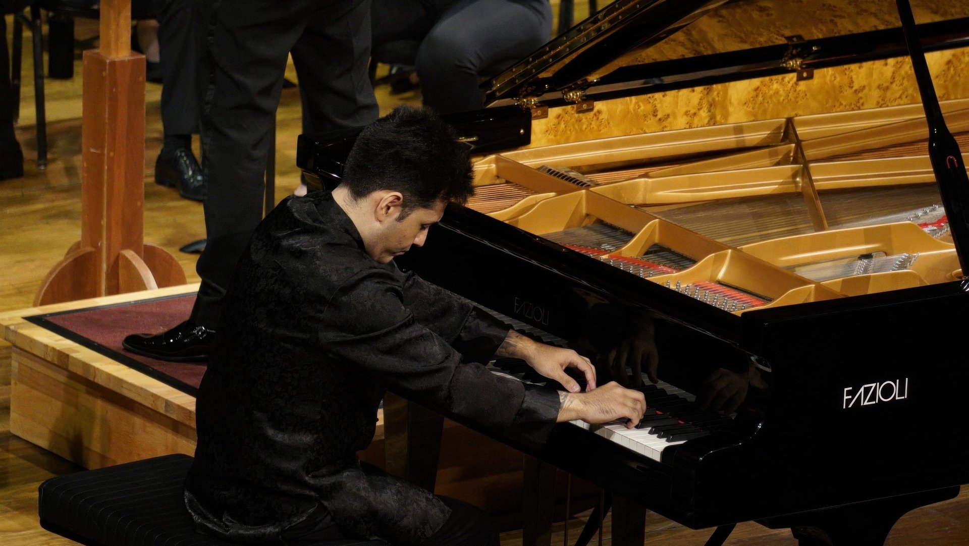 Izmael Pacheco - Classical Pianist