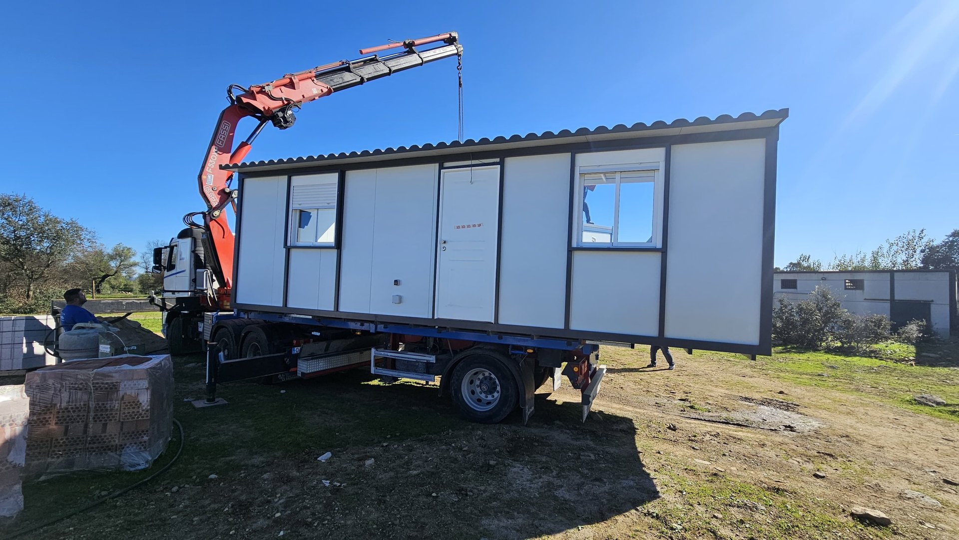 casa prefabricada con pannel Sándwich