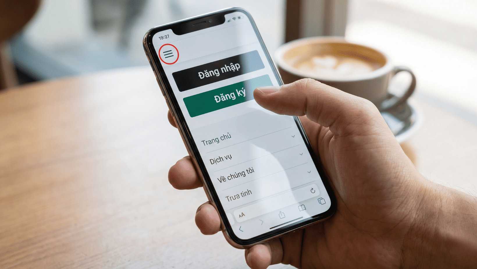 Bố trí nút bấm to rõ tối ưu cho thao tác một tay trên mobile