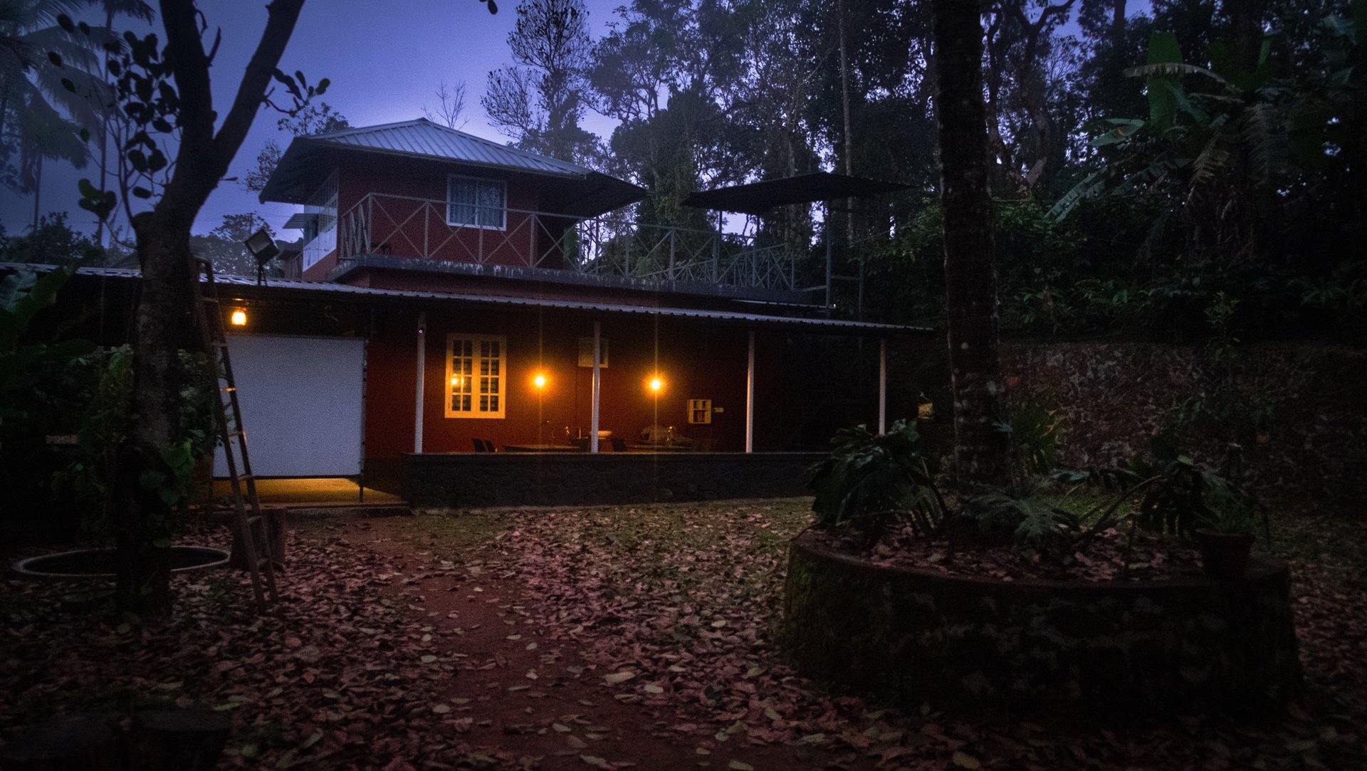 Twilight _Blackhole Farmhouse