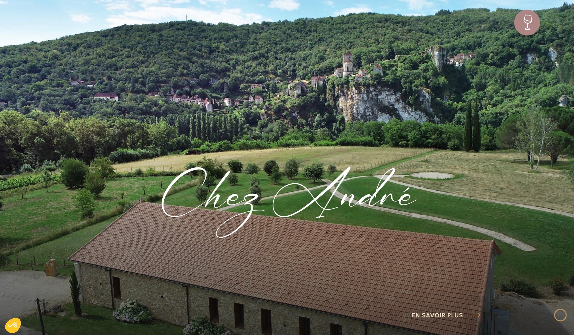 Brasserie traditionnelle et bistronomique face à Saint Cirq Lapopie