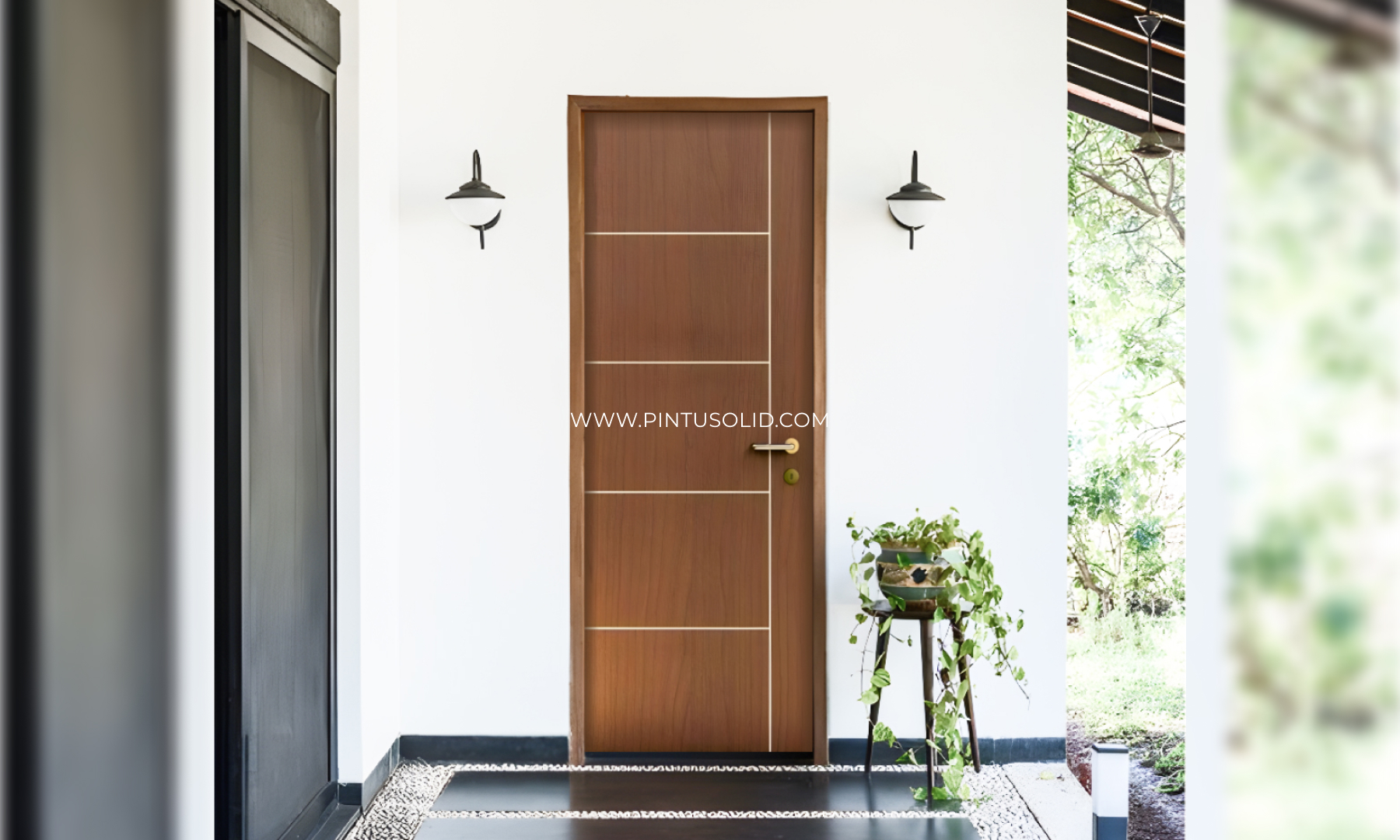 Pintu SWP (Solid Wood Panel) untuk rumah tinggal