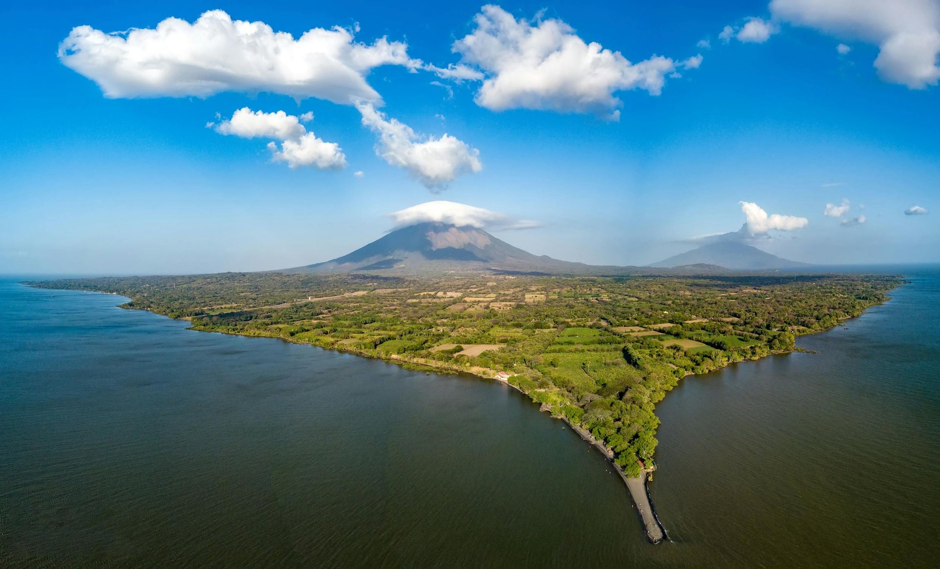 Uno de los mejores destinos turisticos de nicaragua, la isla de ometepe es un verdadero paraíso