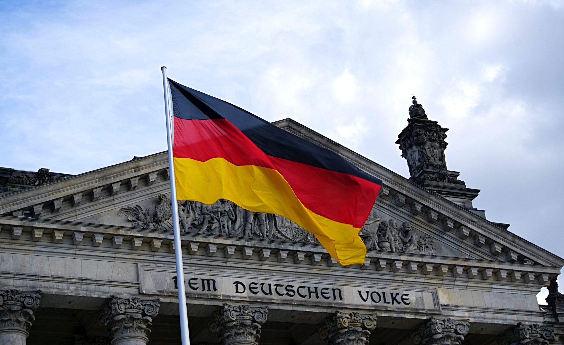 deutsche Flagge, die den deutschen Markt und die wirtschaftliche Zusammenarbeit repräsentiert