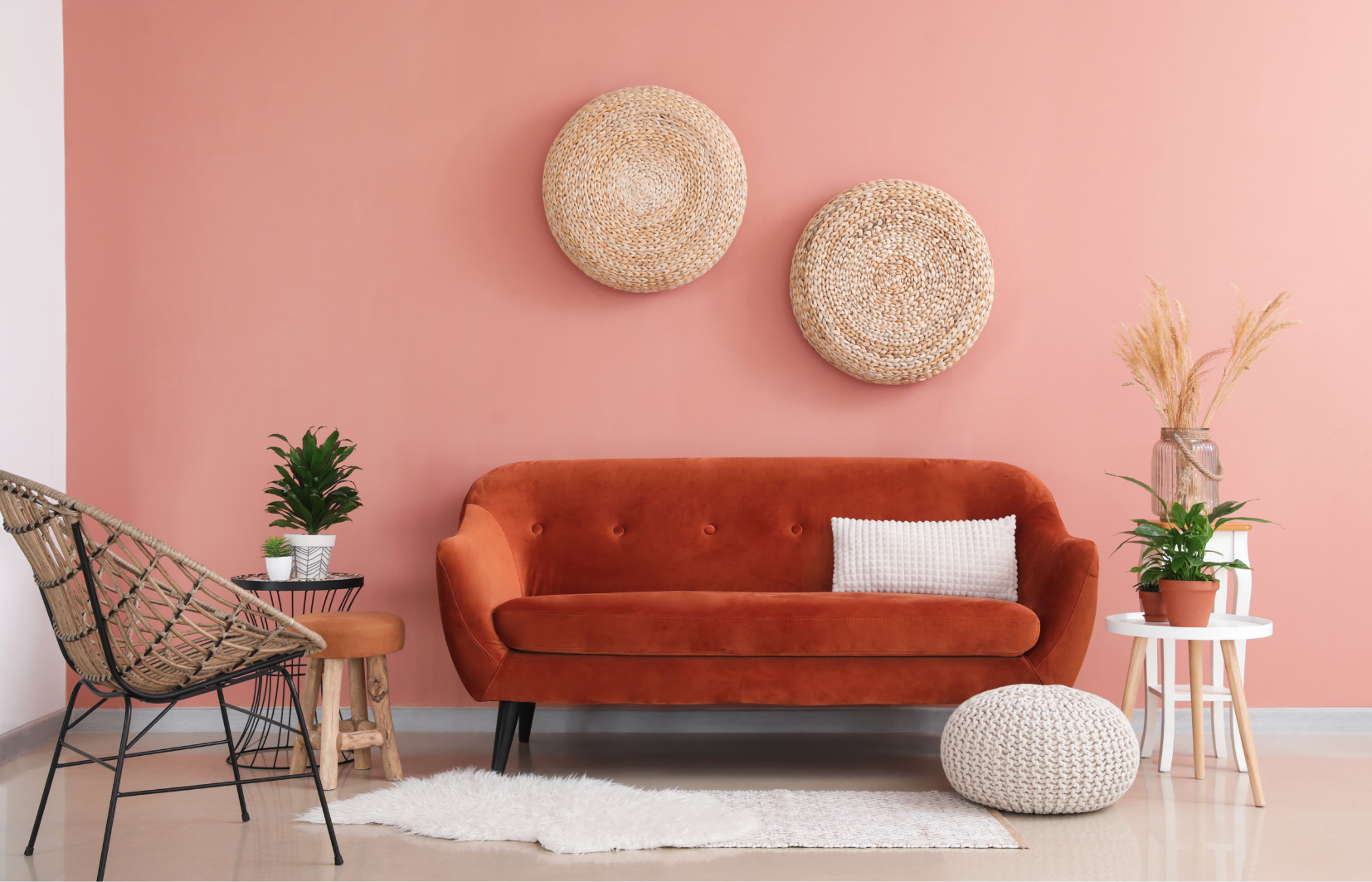 salon rangé, organisé, épuré, aux couleurs douces