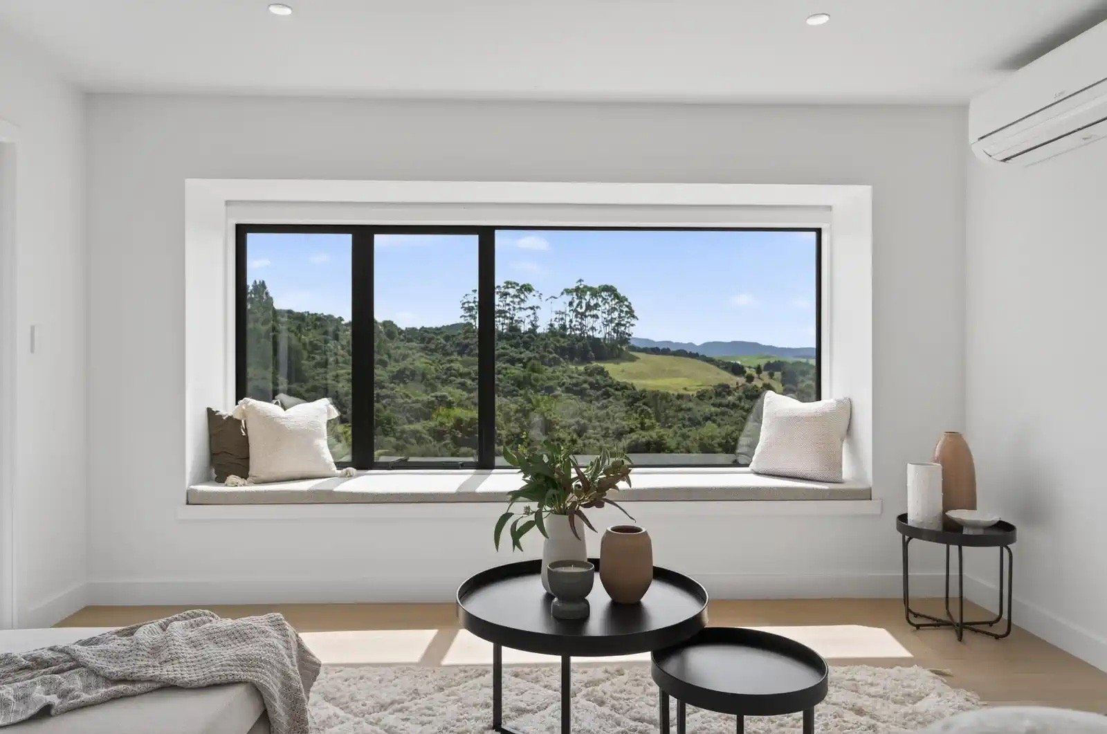 Kaiwaka Mangawhai Road home renovation - window seat - CHR Builders