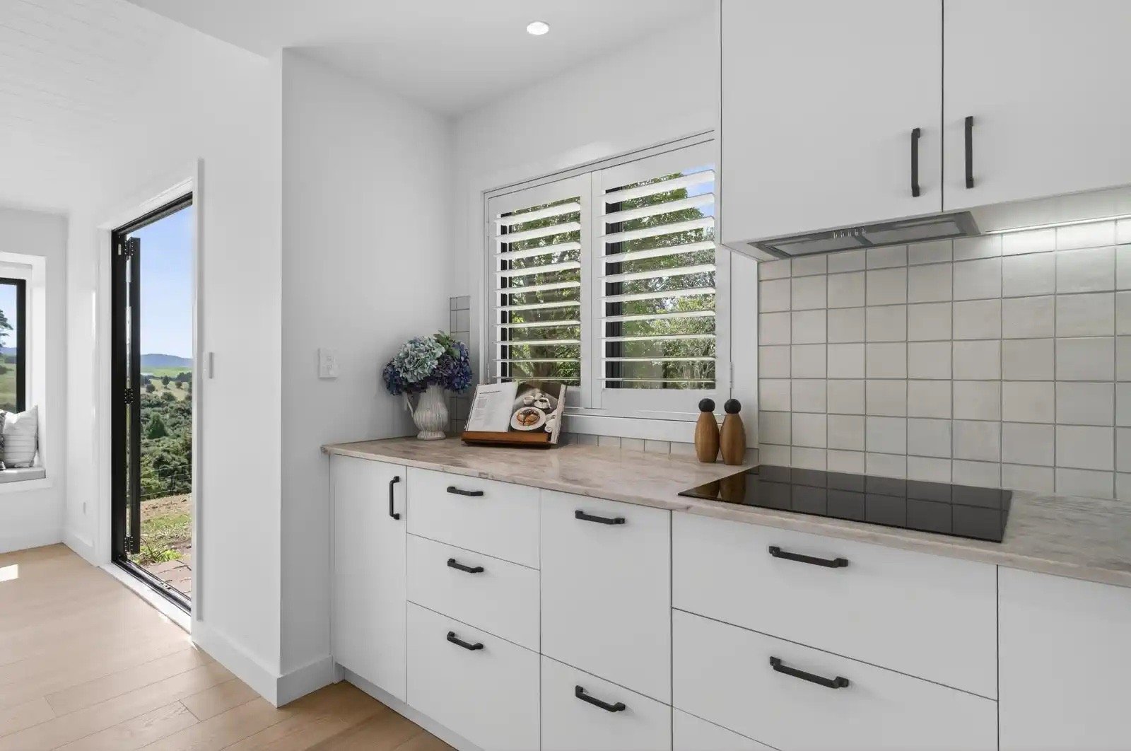 Kaiwaka Mangawhai Road home renovation - kitchen renovation - CHR Builders