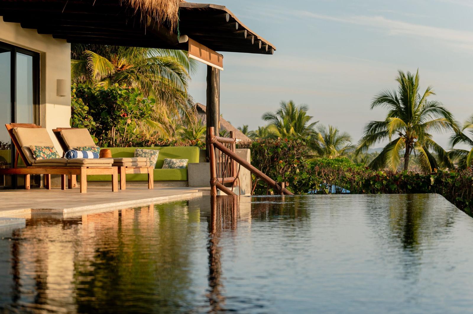 PLACE x SALADITA RENTALS