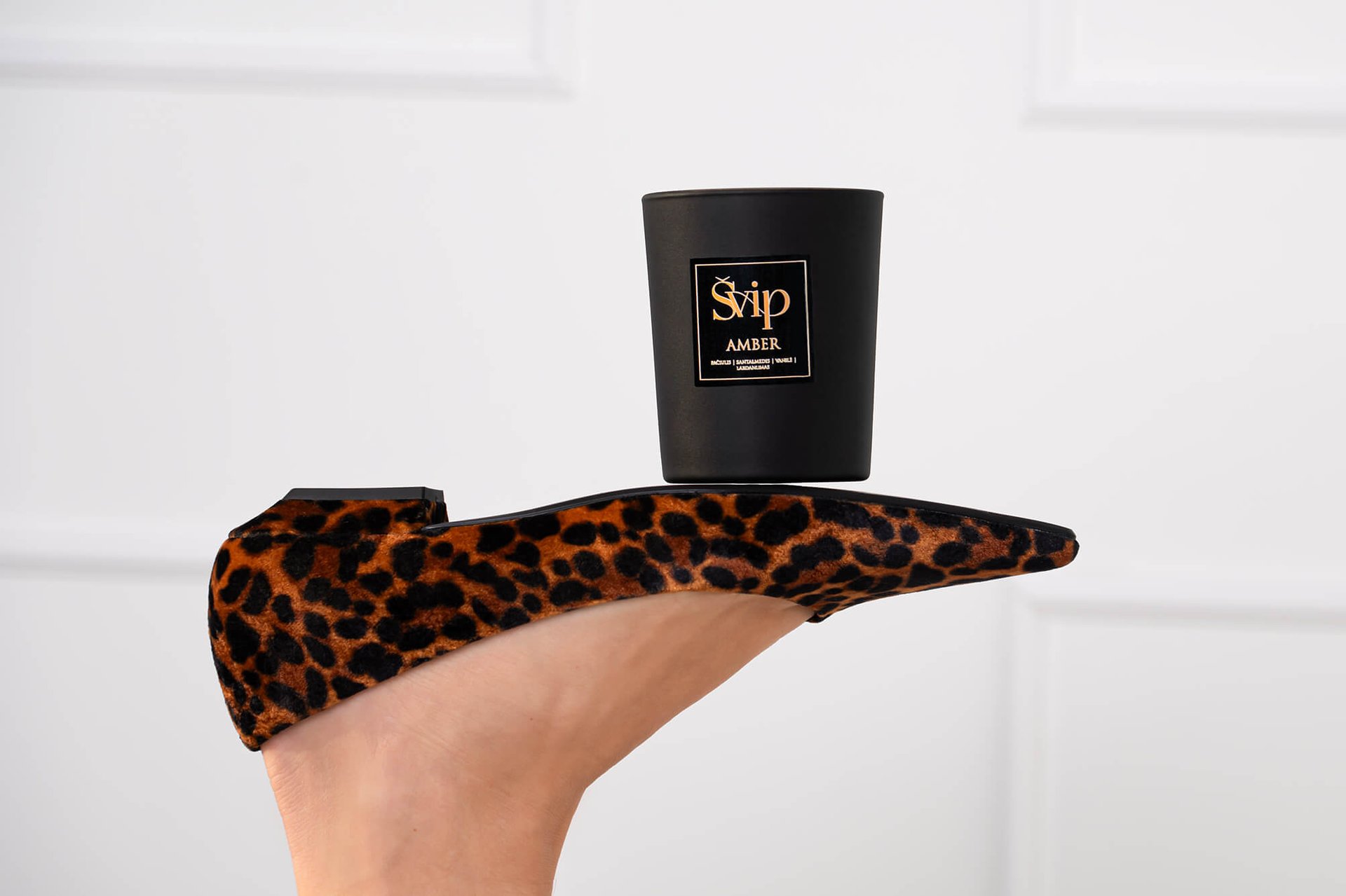 Kvapioji žvakė AMBER