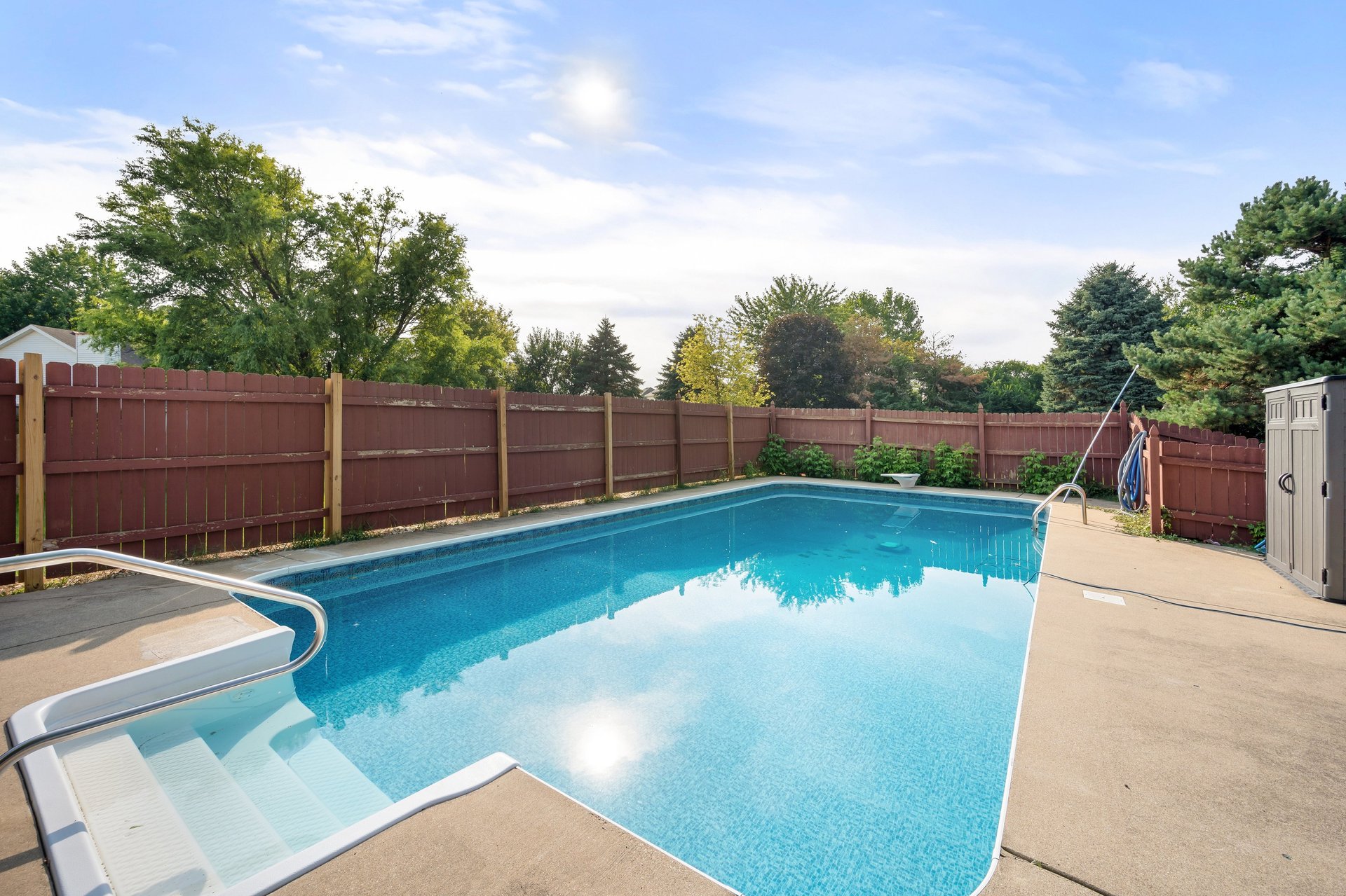 Concrete pool deck installation in St Petersburg FL