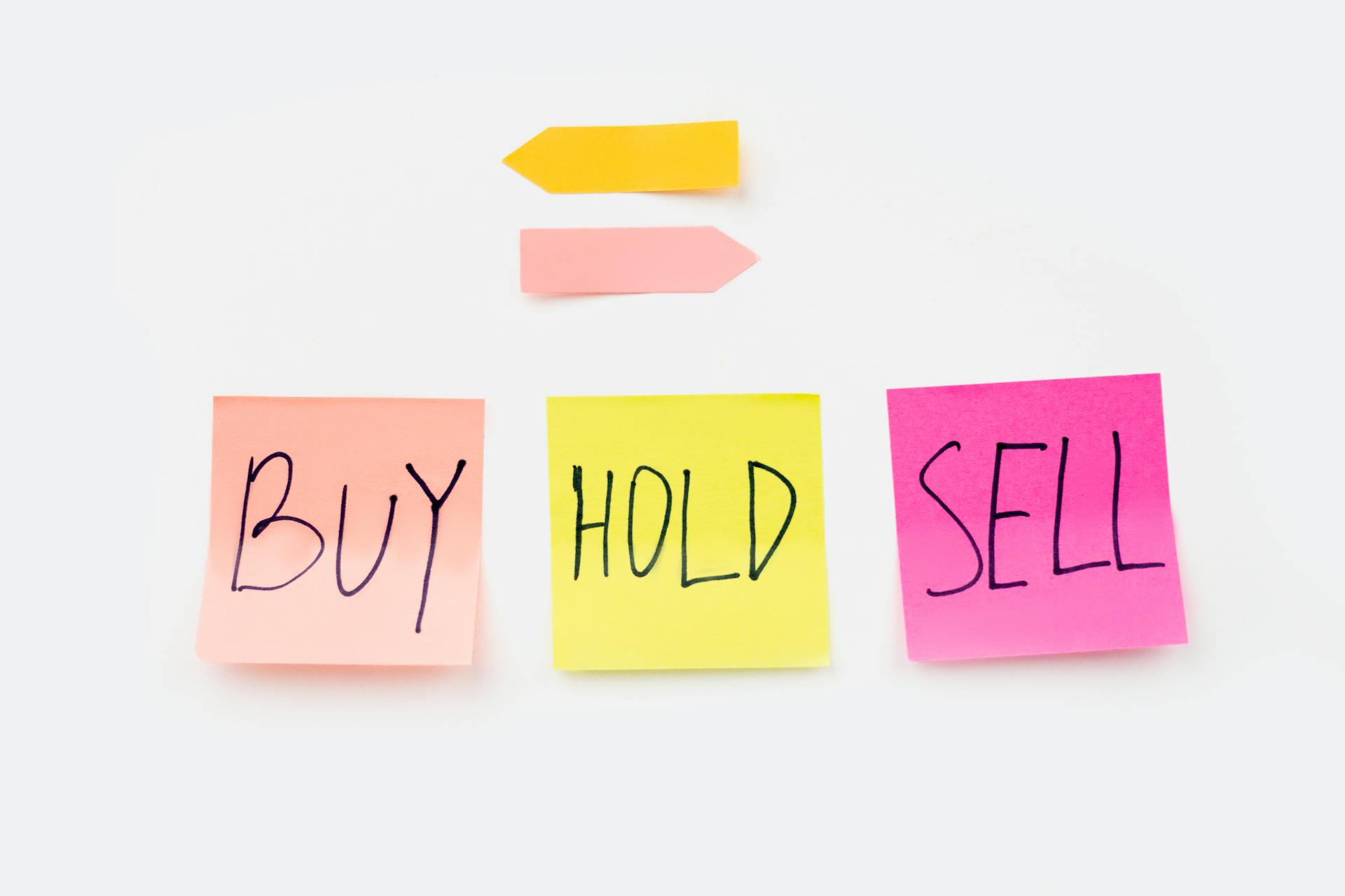 buy hold or sell sticky notes for passive investing