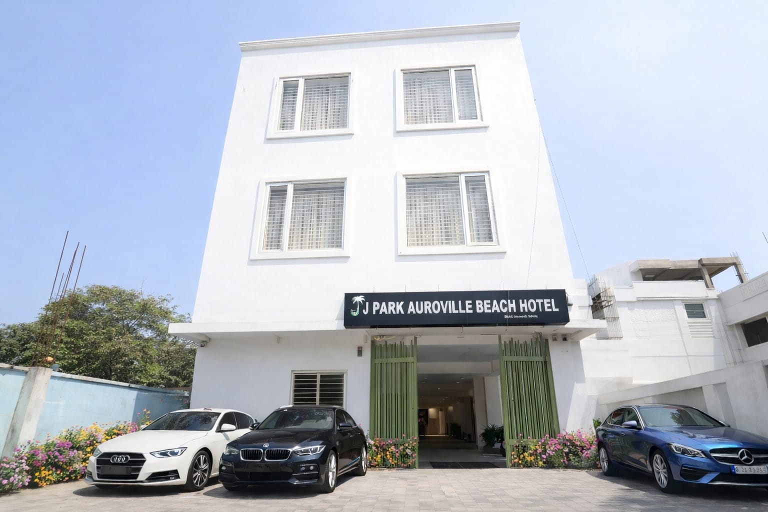 J PARK Hotels is perfectly positioned at the gateway to Pondicherry/Auroville. Car parking available
