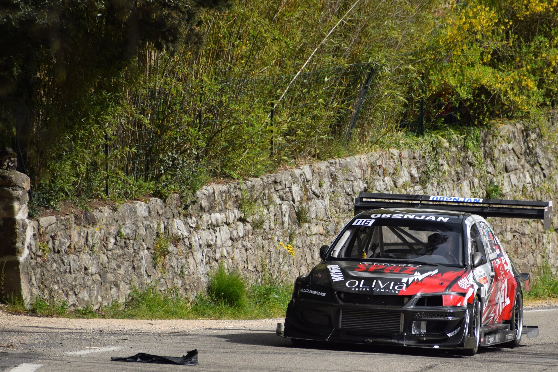 Mitsubishi Lancer préparée pour la course côte