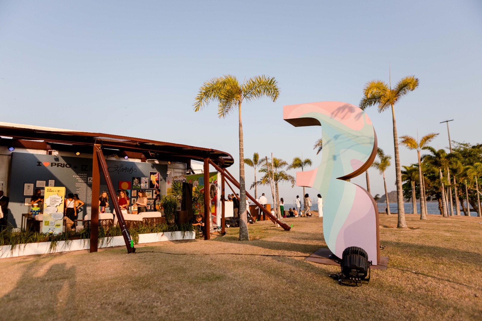 ArtRio, ao chegar à sua 15ª edição, solidificou-se não apenas como uma feira, mas como um movimento 