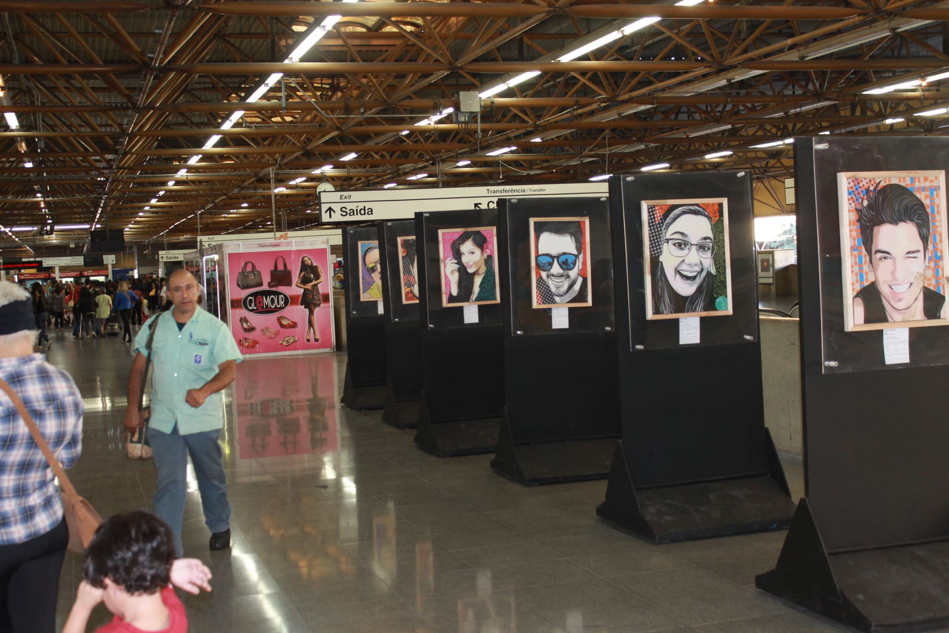 Outro projeto marcante de Sérgio Astral, "Juntos Pintando Youtubers" nasceu da sua experiência como