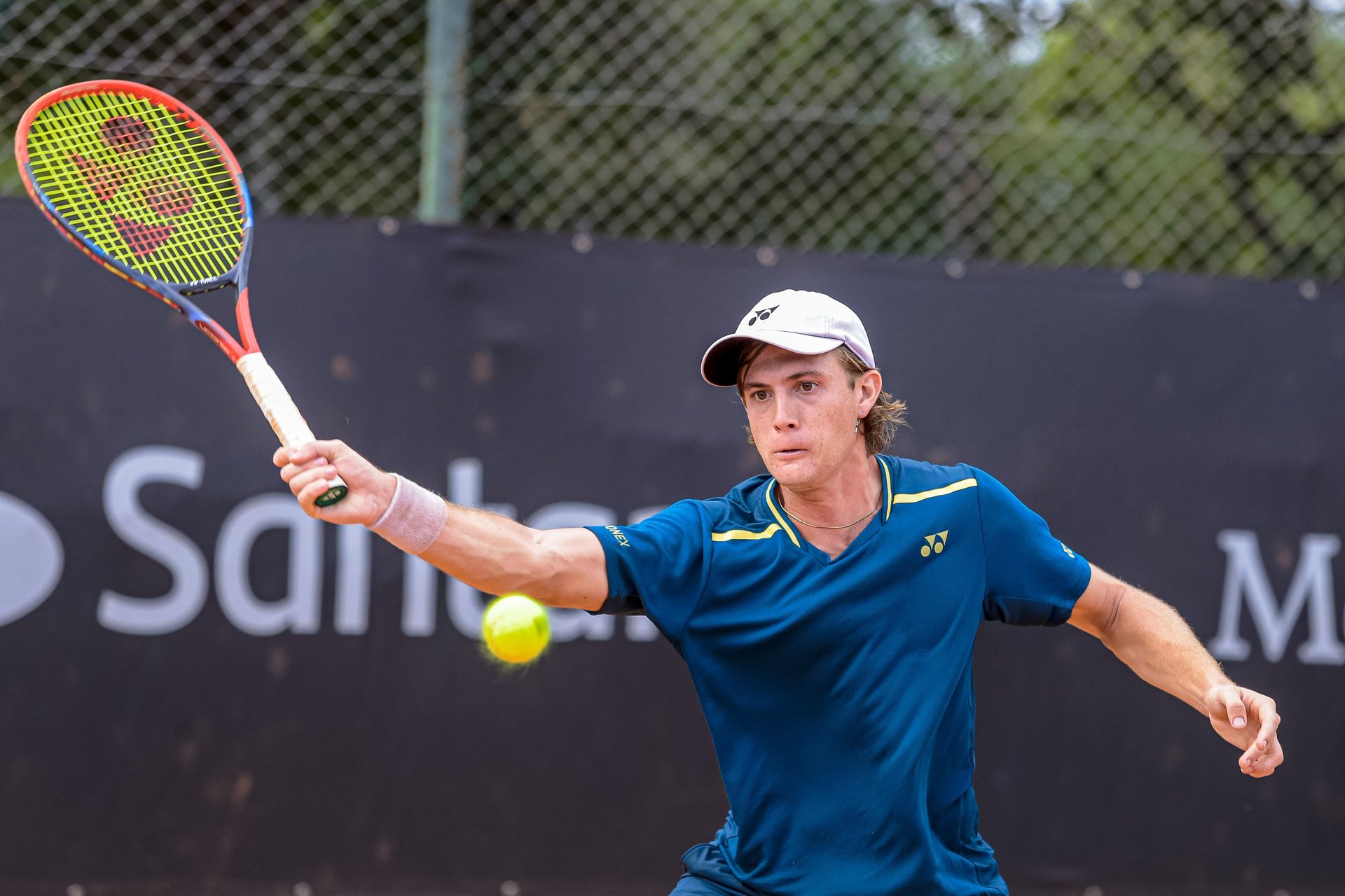 Midón comenzó con el pie derecho en Córdoba para continuar su racha ganadora.