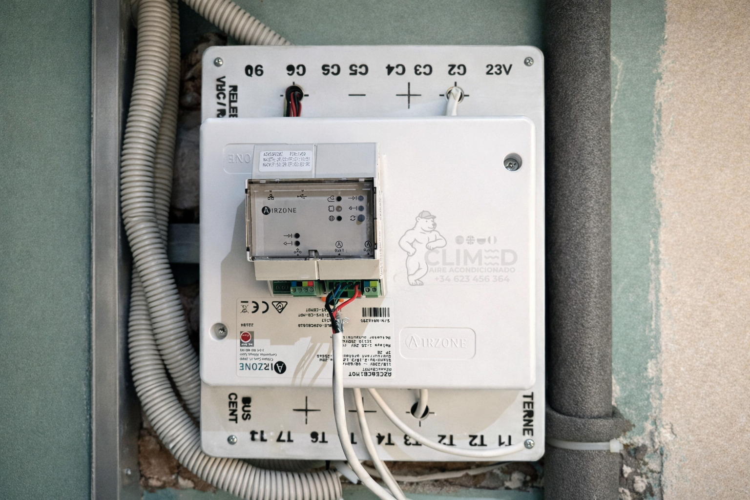 Airzone smart control system installation in Torrevieja by CLIMED experts.