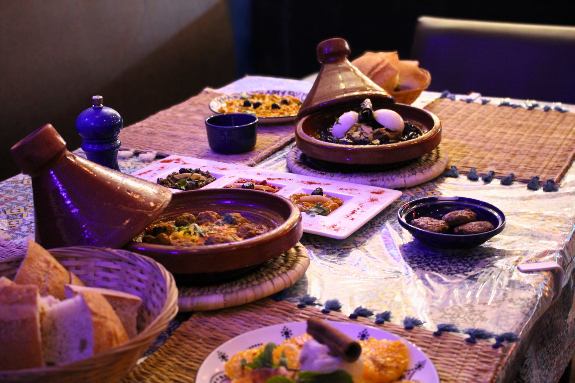 Tajines marocains faits maison servis au restaurant Majorelle à Bordeaux 