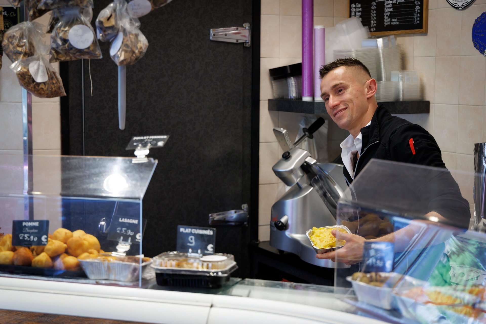 jérôme dans un article de presse pour sa boucherie à Suresnes