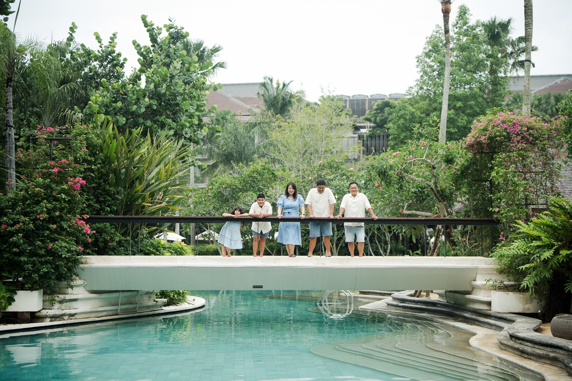 tropical poolside atmosphere at Movenpick Jimbaran Bali ideal for relaxed family photography sessions