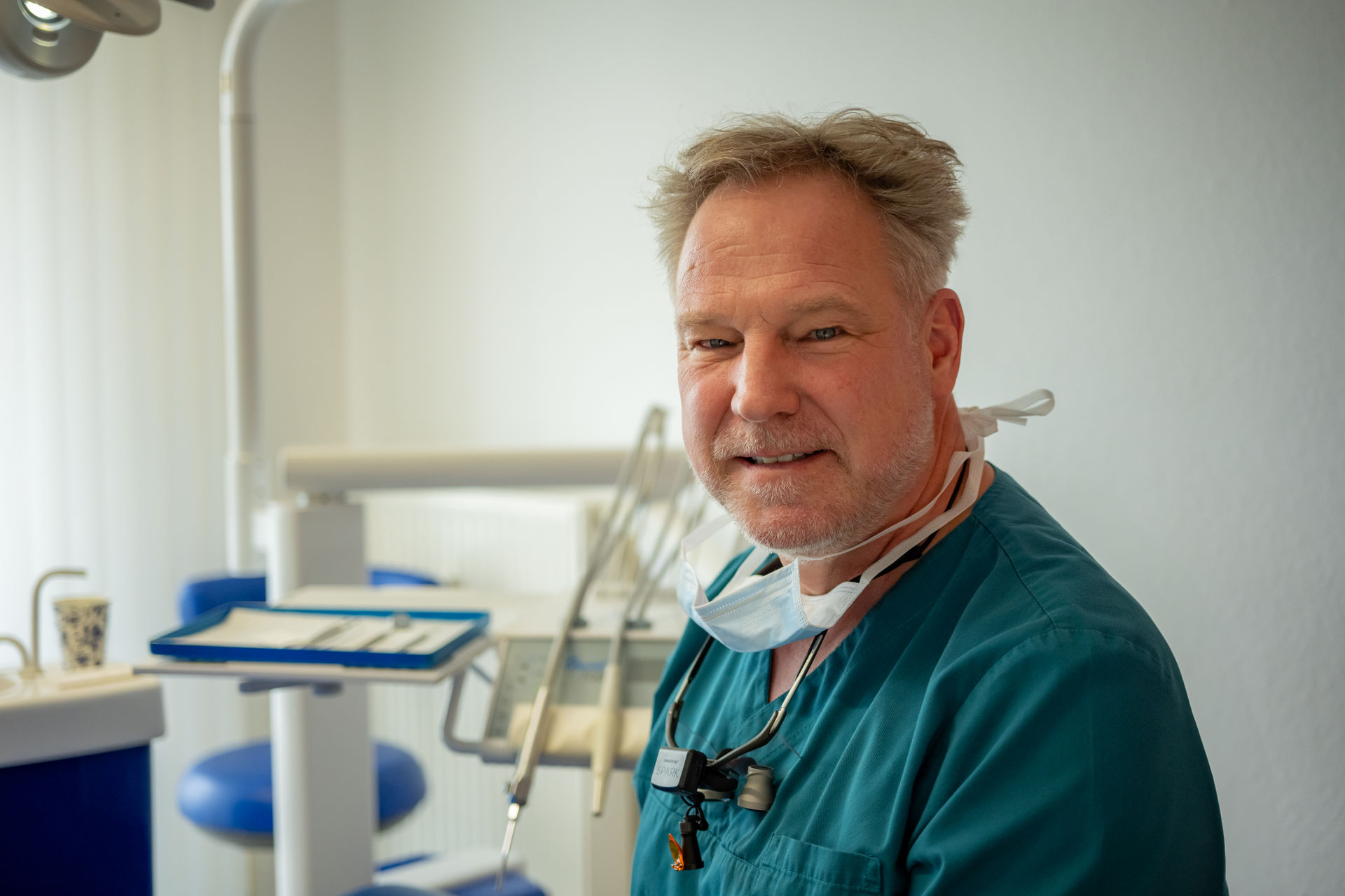 Dr. Peter Brügger - Zahnarzt - Lebenslauf