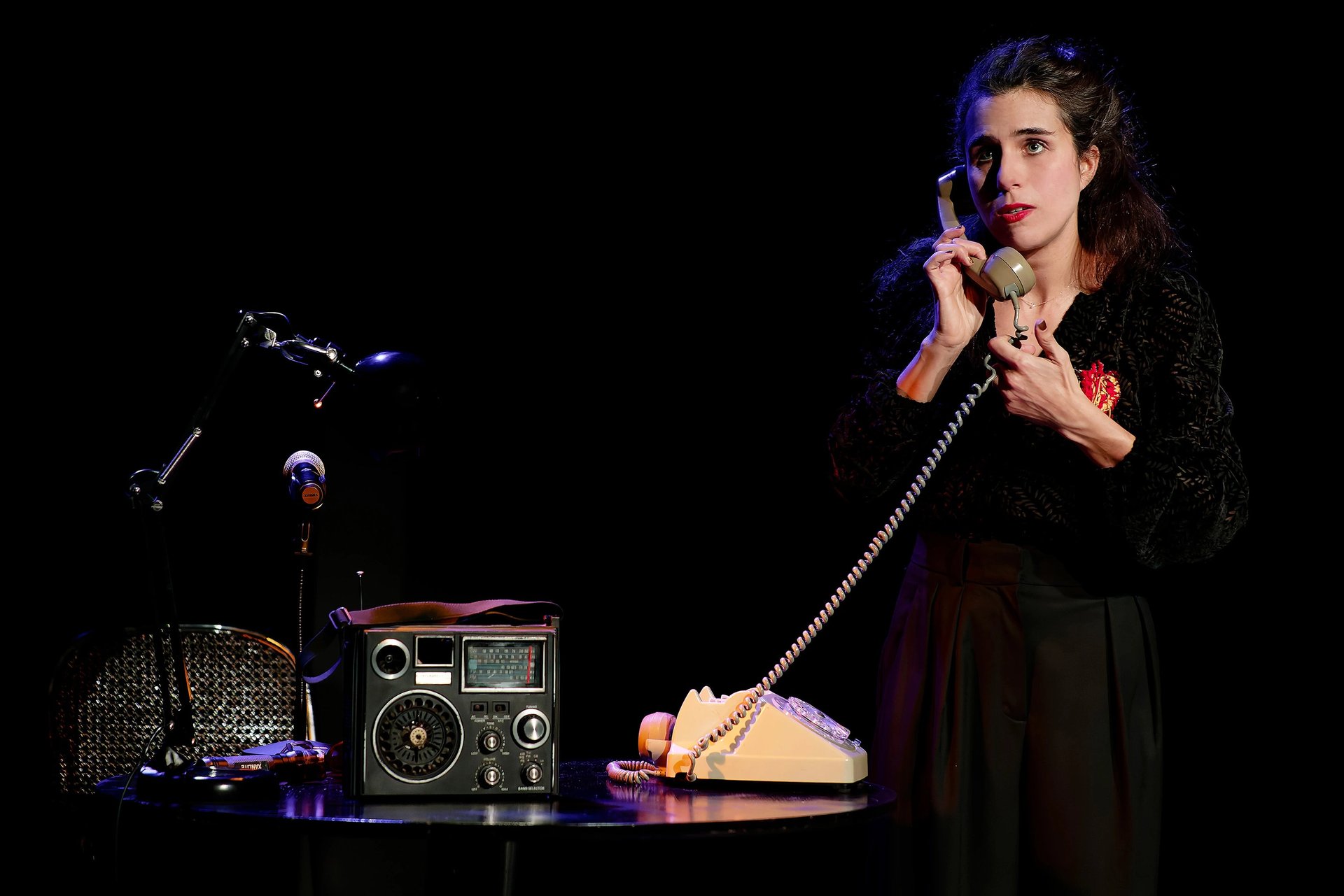 Spectacle - LA FILEUSE DE NUIT -1- ROZE'N'BARBE PRODUCTIONS - Artéphile Avignon OFF 2026