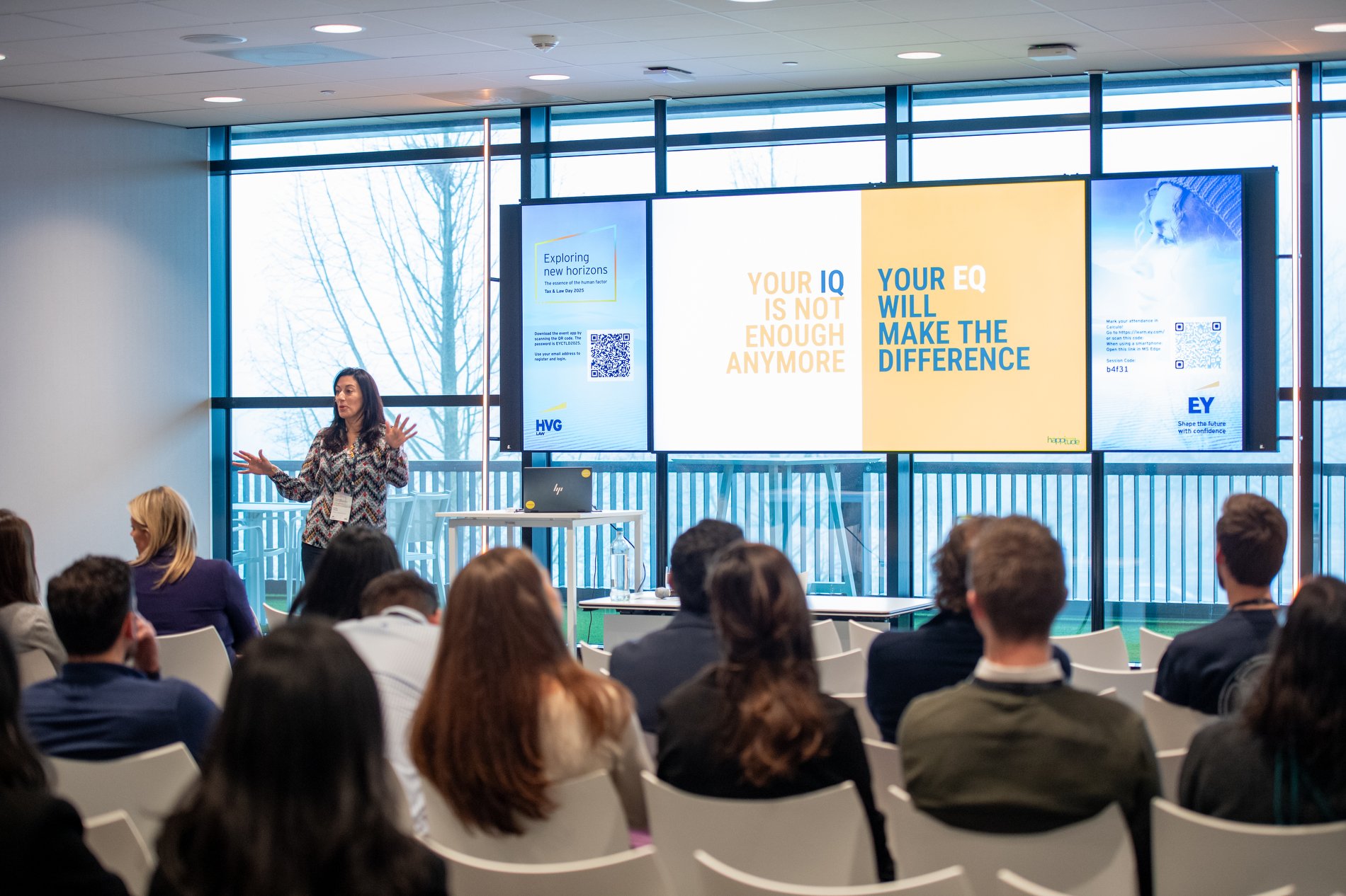 Aurelie Litynski talks about Emotional Intelligence and Human Skills