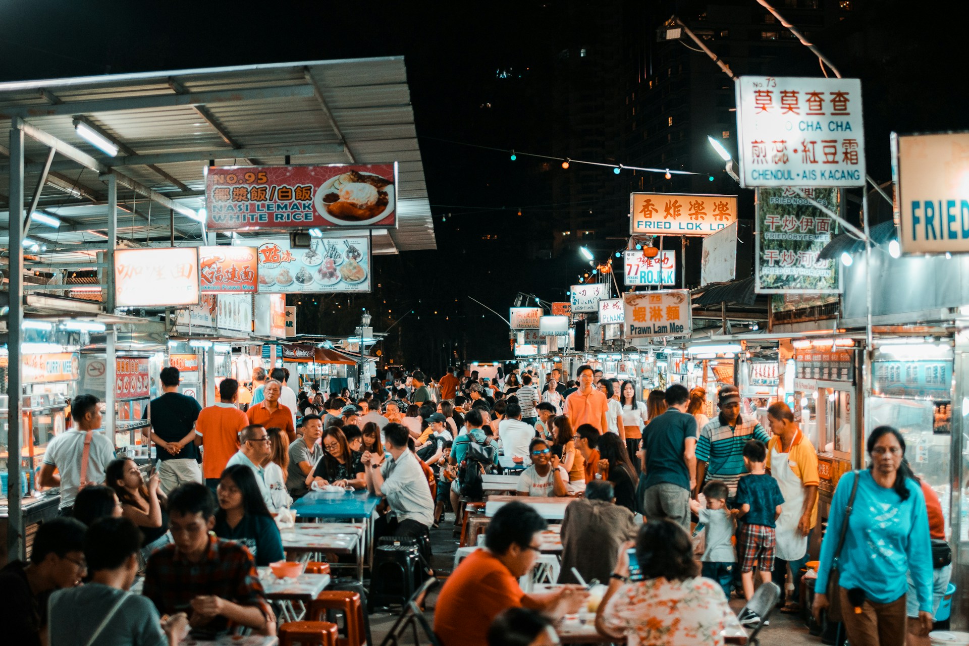 The Art of Hawker Culture: Why Singapore’s Street Food Scene Earned a UNESCO Listing