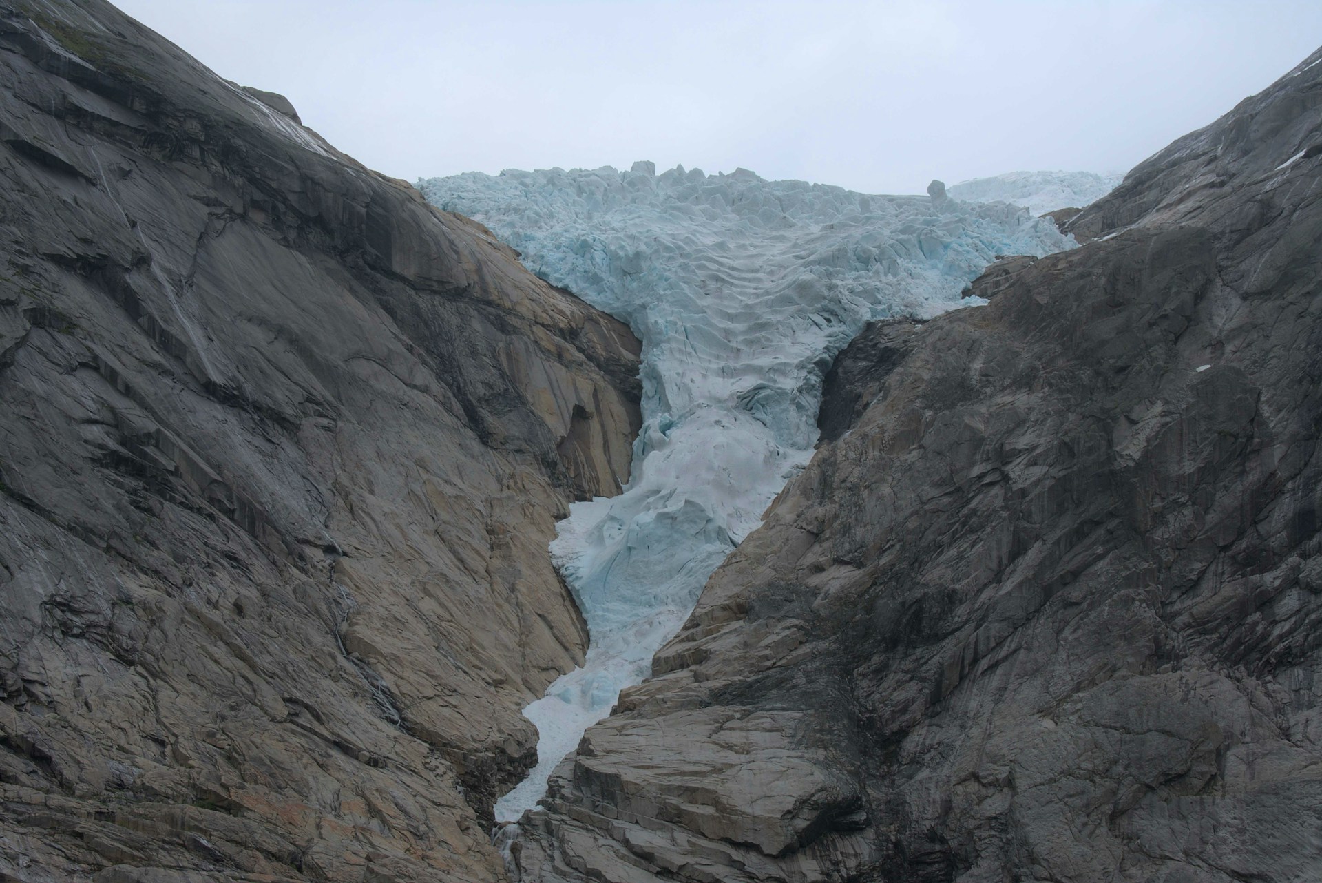 Vanishing Glaciers: Witnessing Earth’s Icy Giants Fade Away