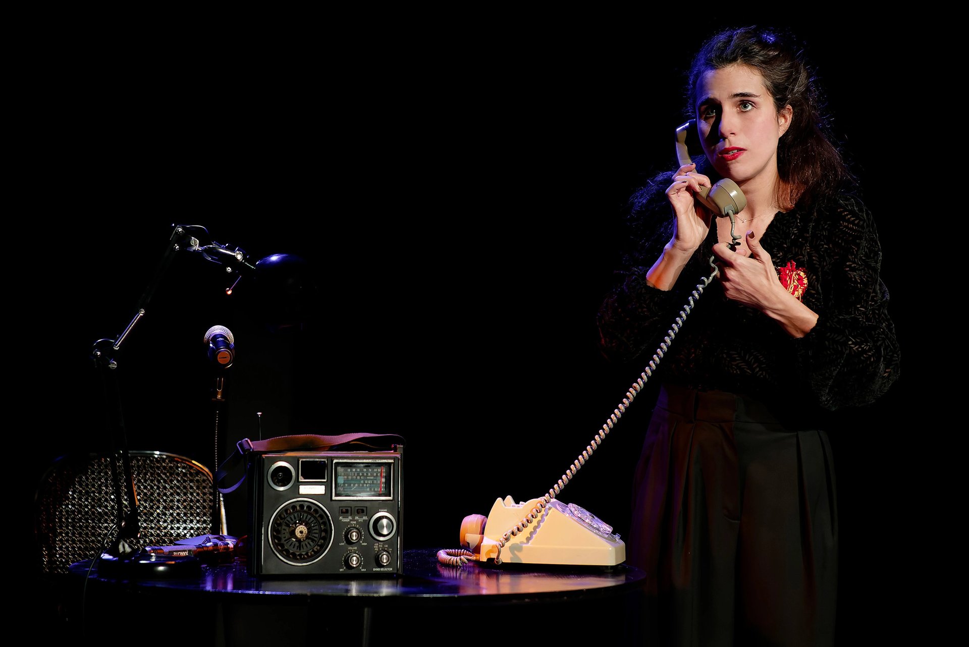 Spectacle - LA FILEUSE DE NUIT -1- ROZE'N'BARBE PRODUCTIONS - Artéphile Avignon OFF 2026