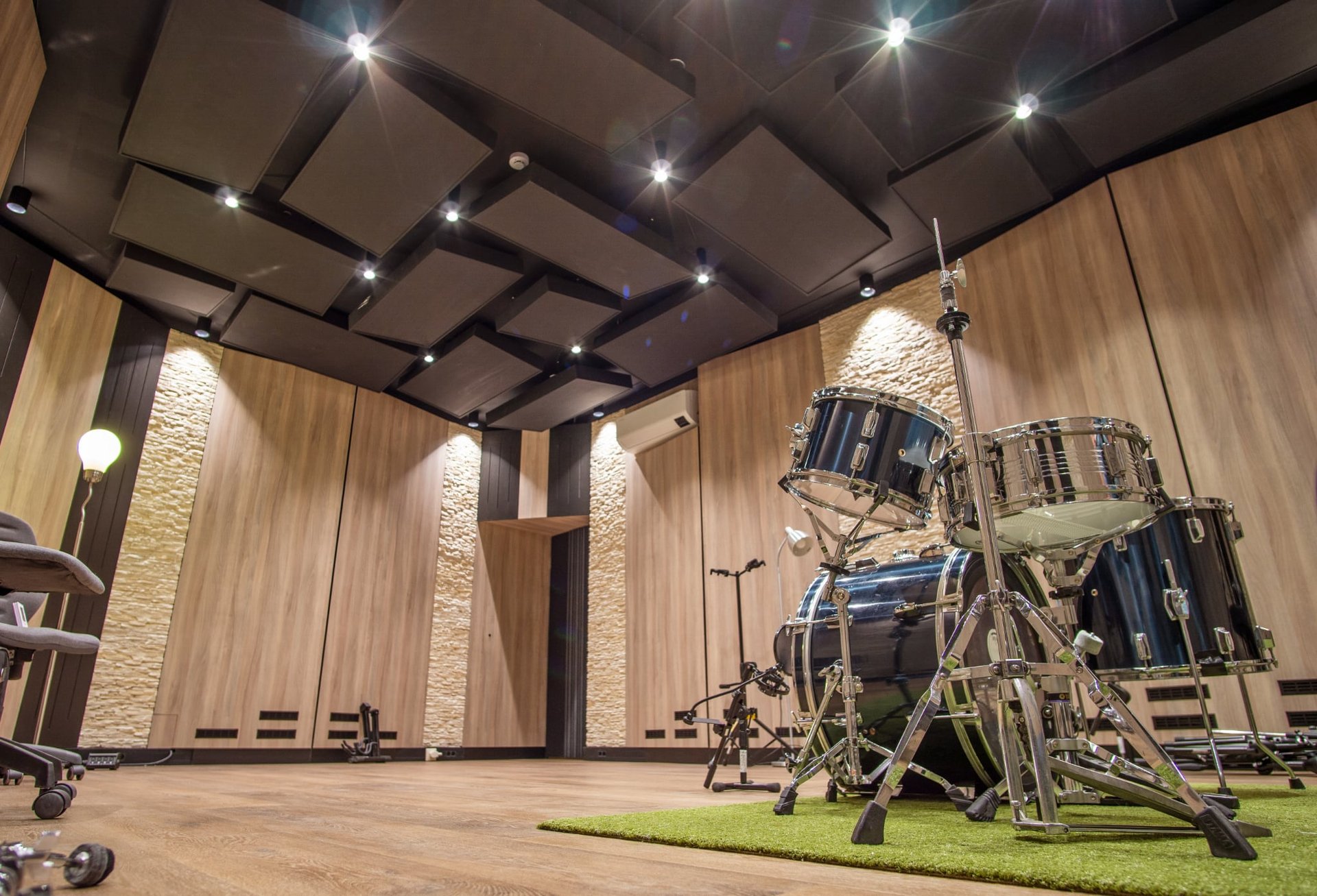 Photo by Jonas Krivickas