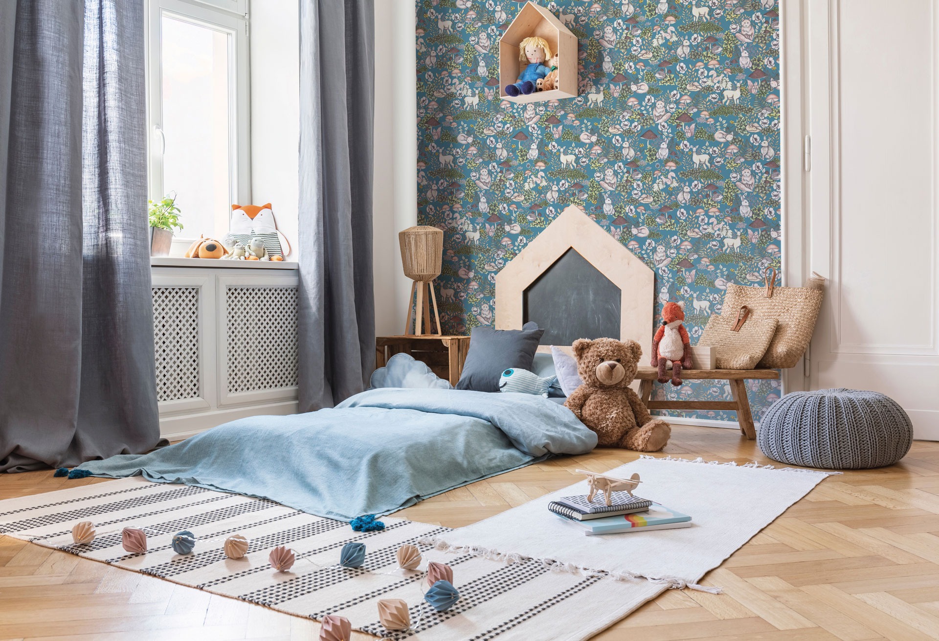 Kids Bedroom with a Woodland Creatures inside a Forest Wallpaper