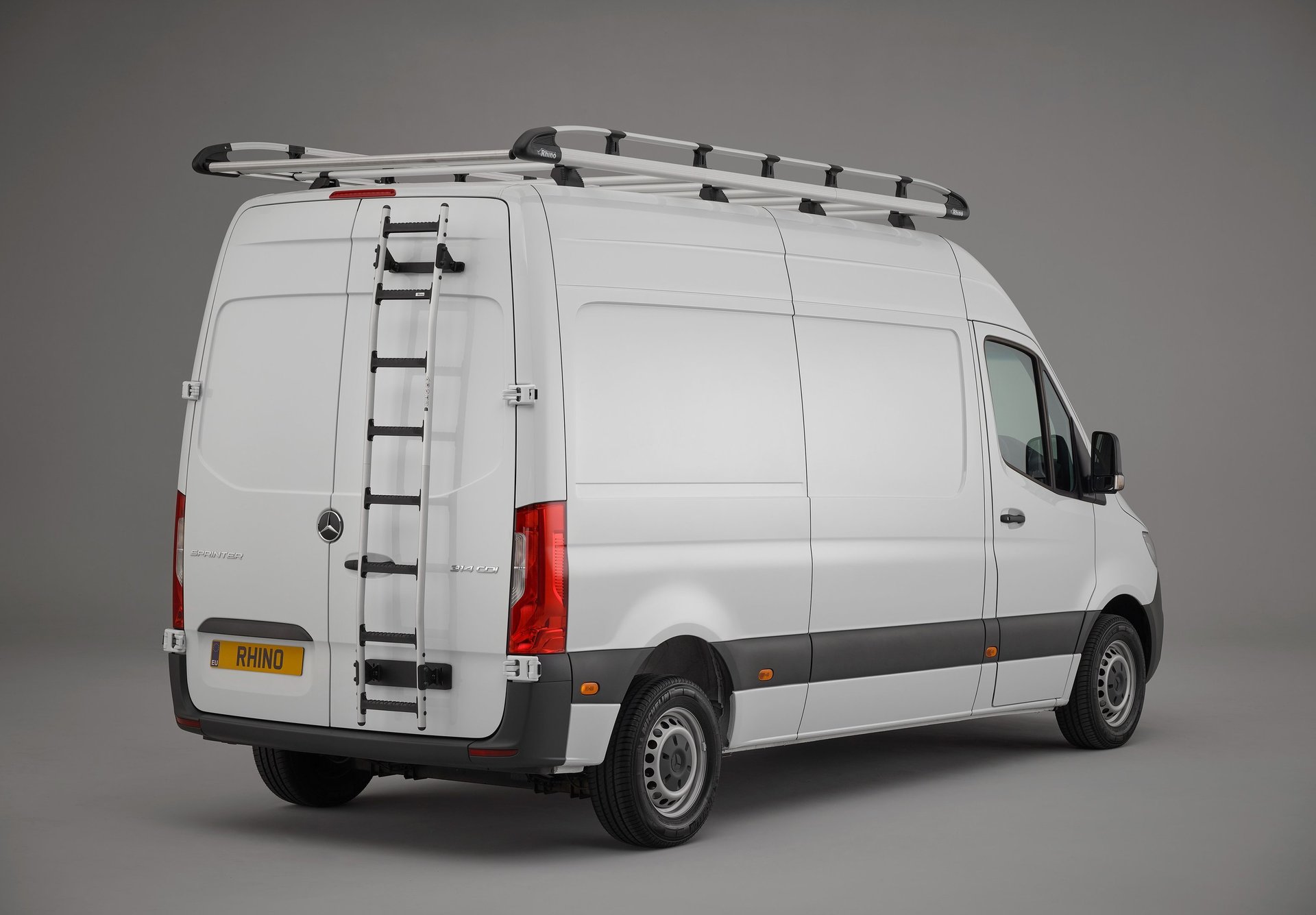 Mercedes Sprinter įrengimas