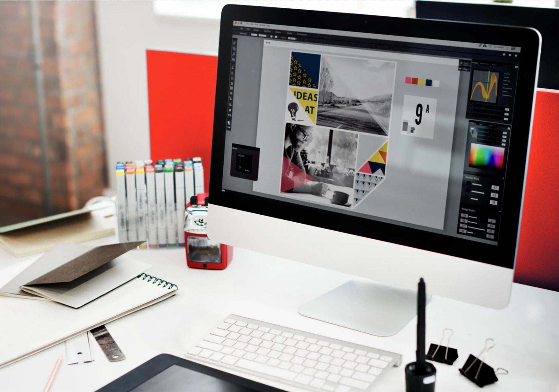 photo de service graphiste plume tours