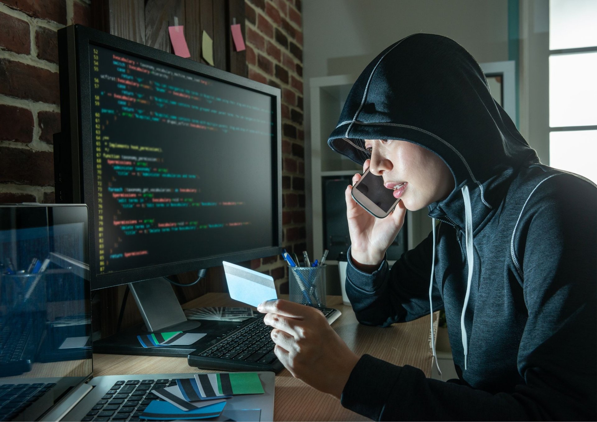 Fraud Awareness and Risk Management in the Public Sector