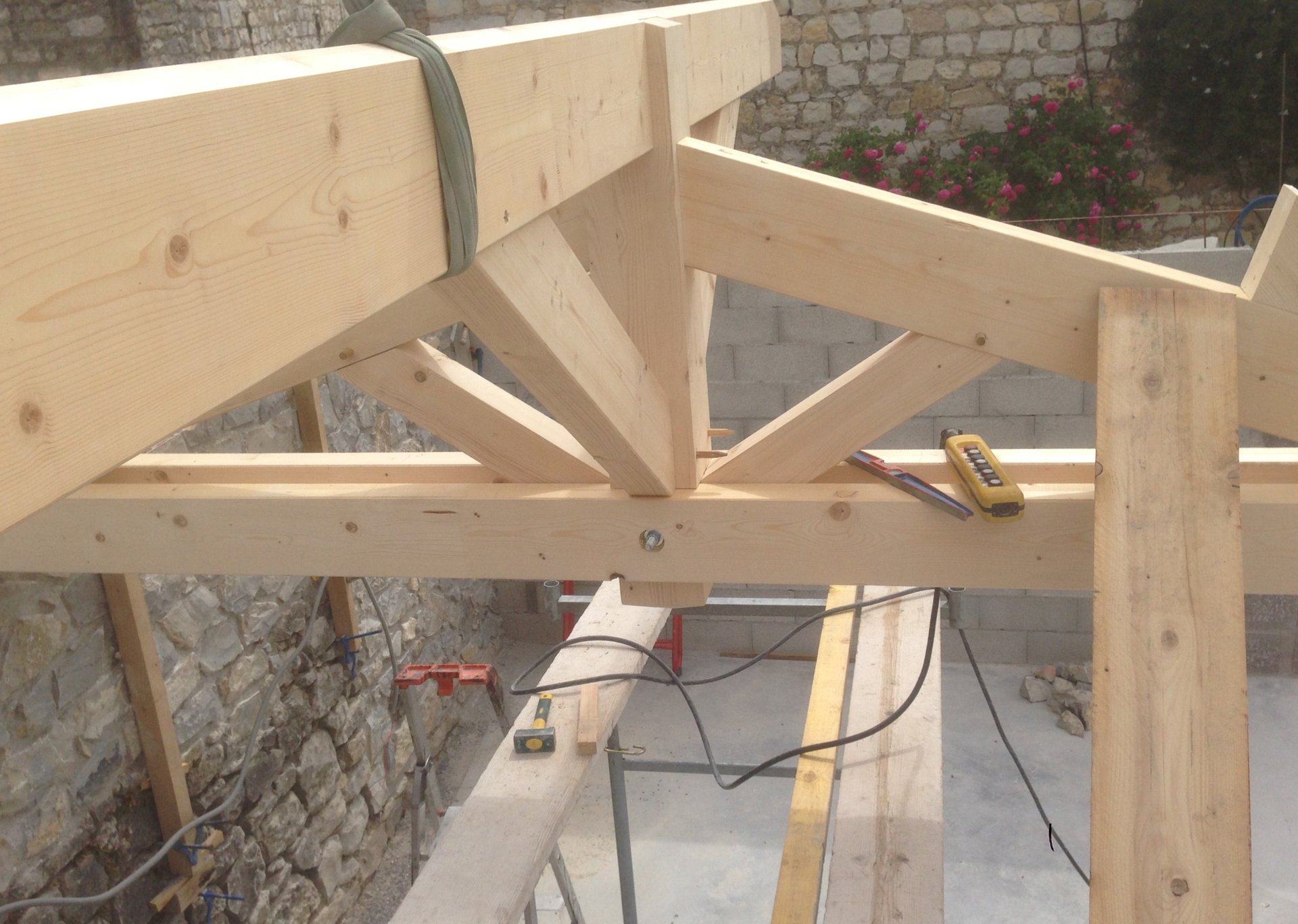 artisan charpentier couvreur à Aubenas