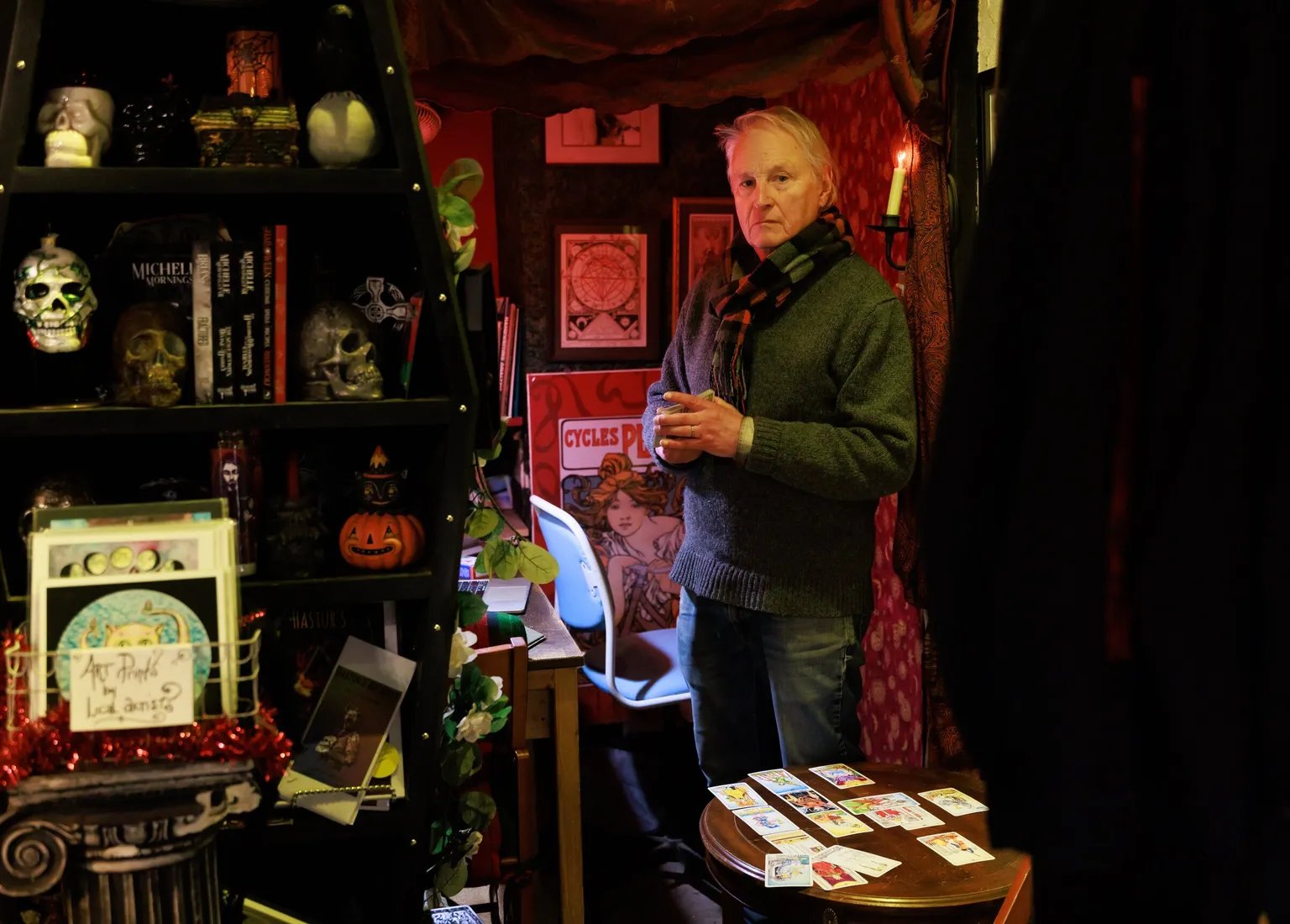 Rene Aceves - Astrology and Tarot readings