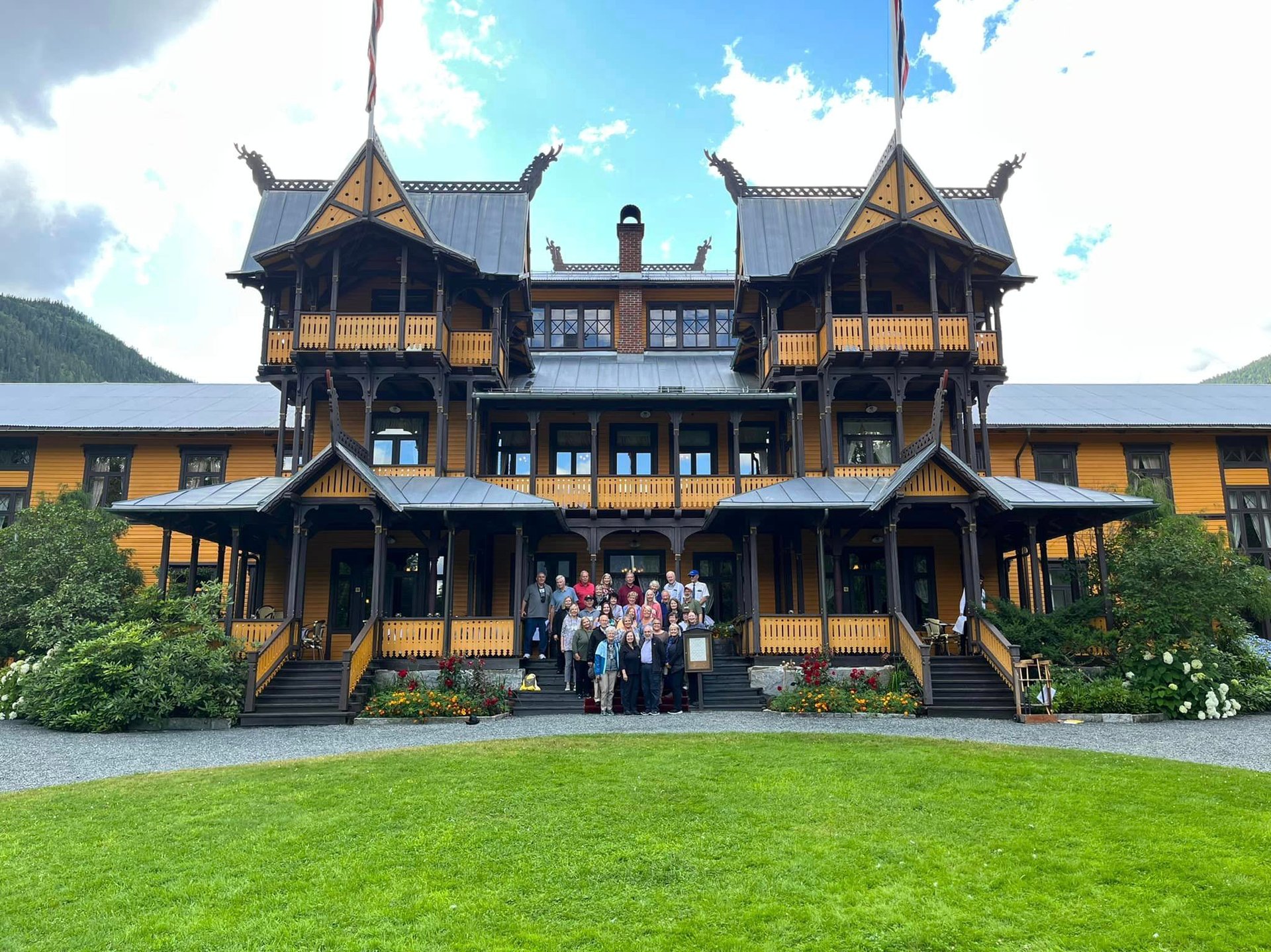 telelaget tour group in front of a  building with midieval  architechture