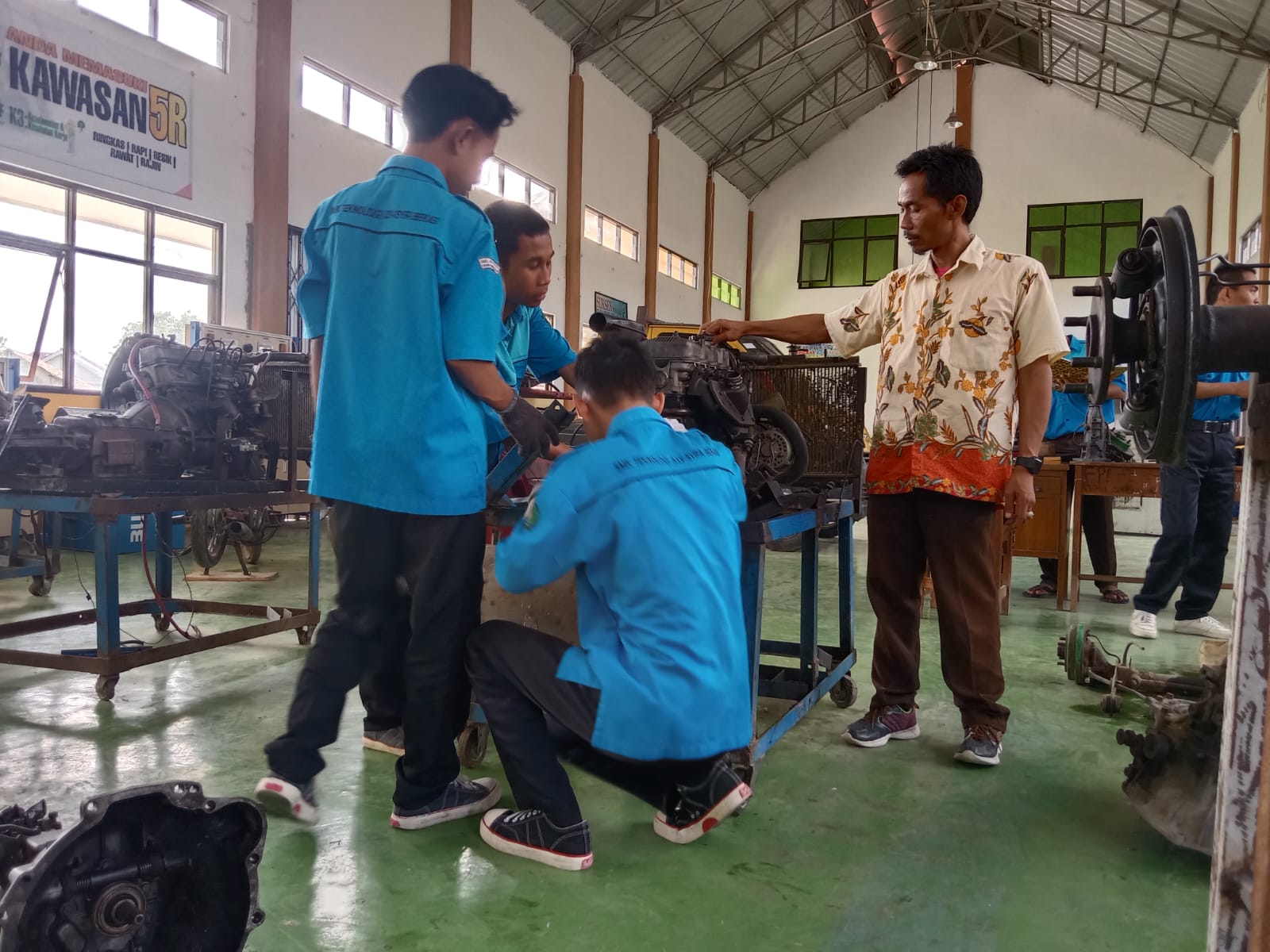 Kejuruan TKRO SMK ASY-SYIFA Bekasi