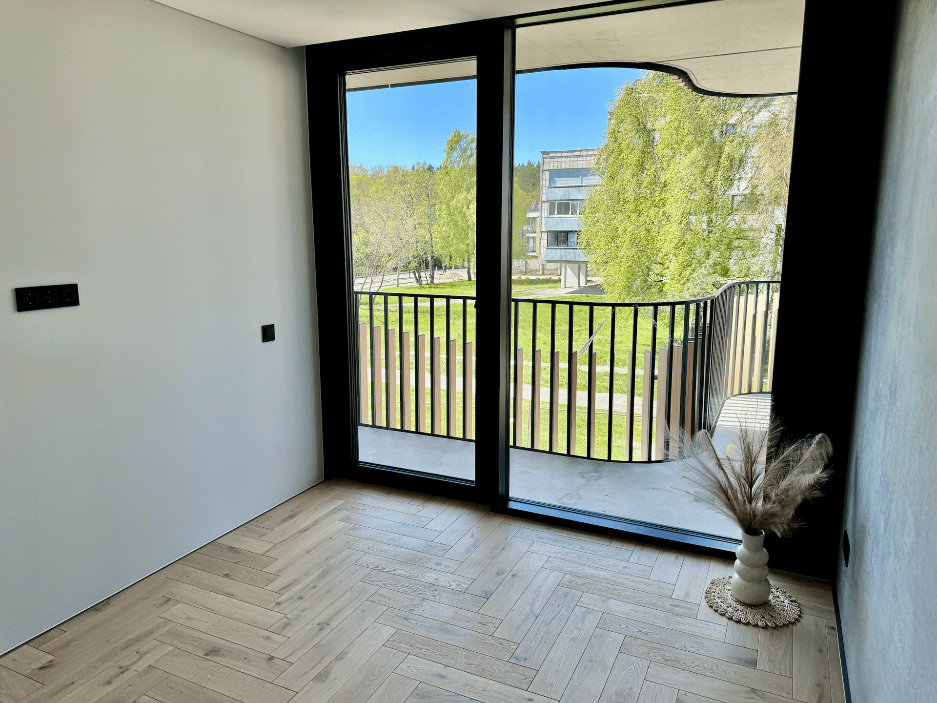 Vanagupės kopa, Palanga. Naujas apartmentas su vaizdu į žaluma. Dviejų kambarių butas su balkonu.