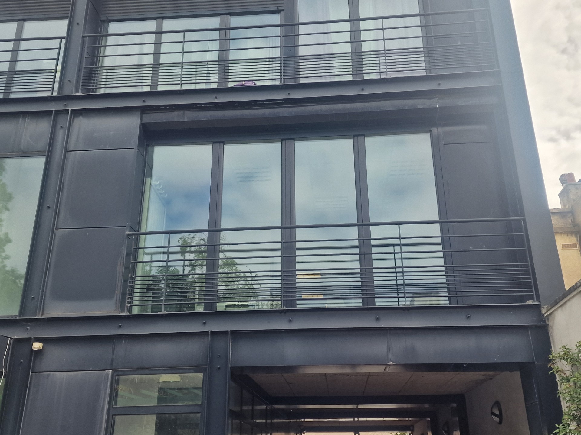 fenetre store noir class