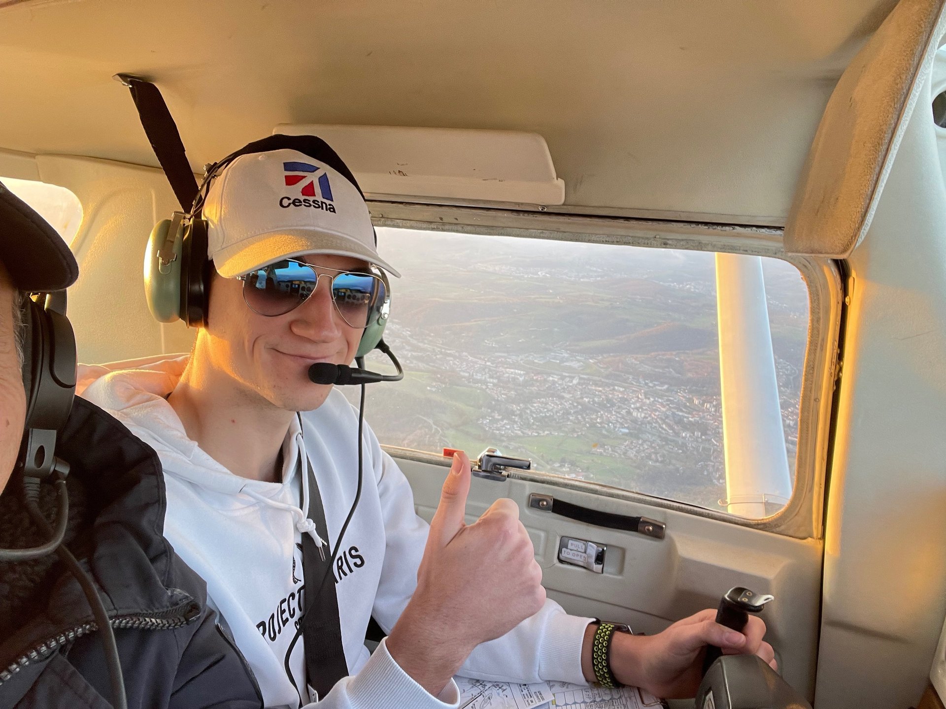 Image de Titouan en tant que pilote d'avion